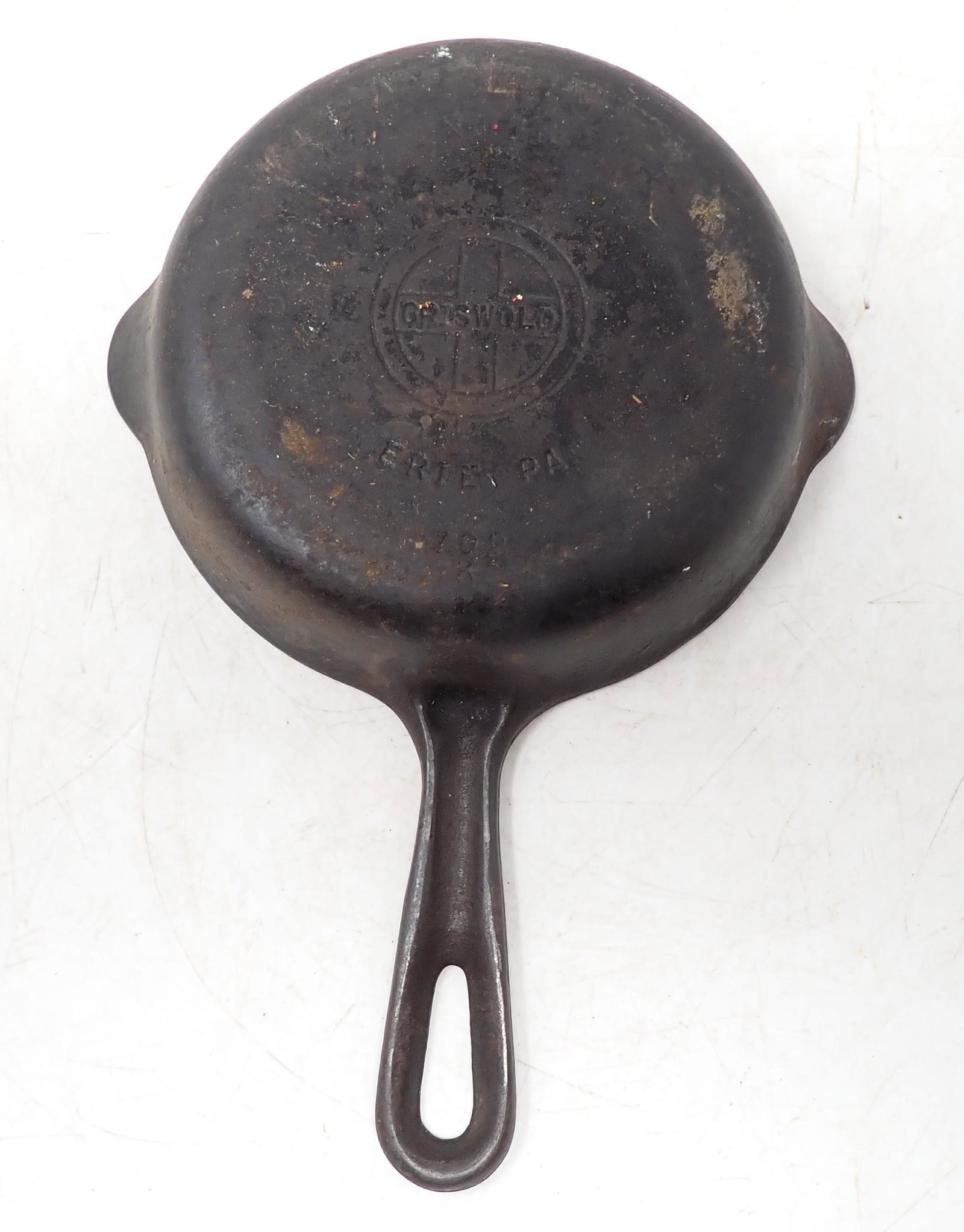 Griswold No. 3 Cast Iron Skillet: Skillet