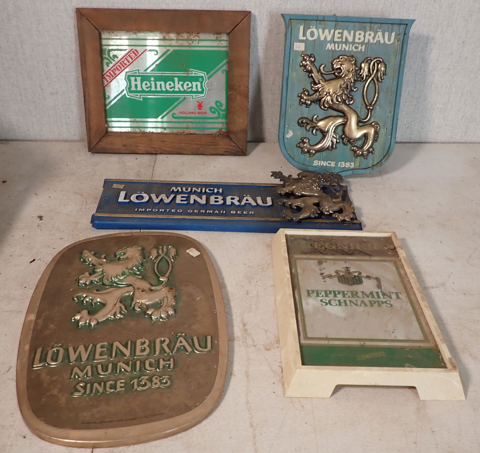 Lowenbrau Heineken Beer Signs (1 of 3)