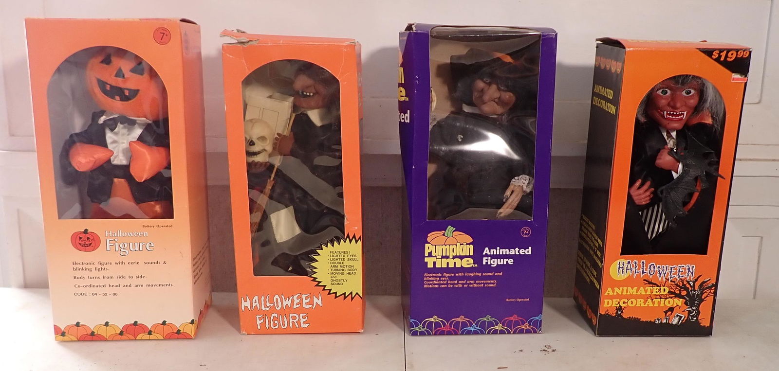 Halloween Figures / Decorations (1 of 3)