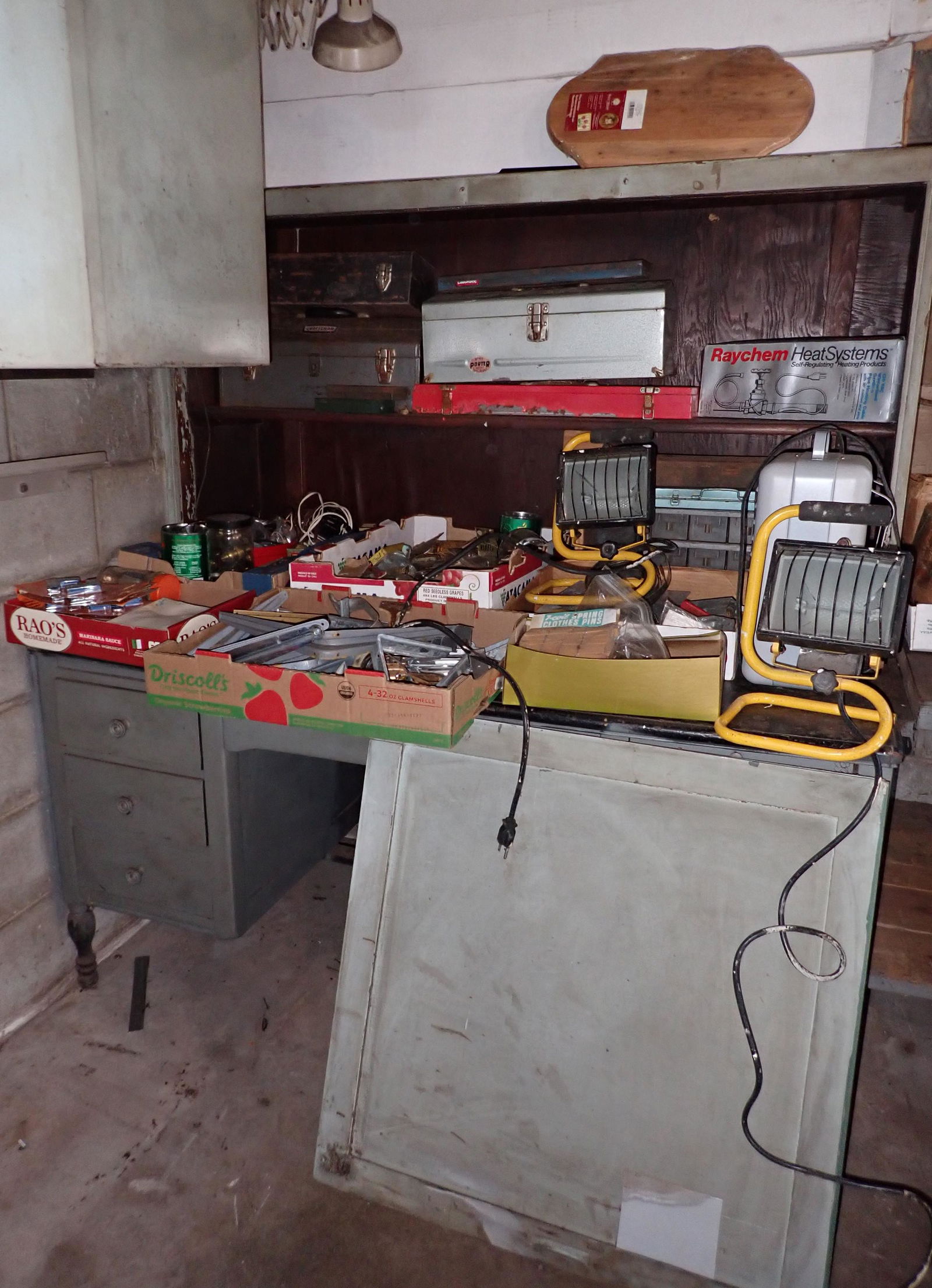 Desk Hardware Shelf Brackets Work Lights (1 of 10)