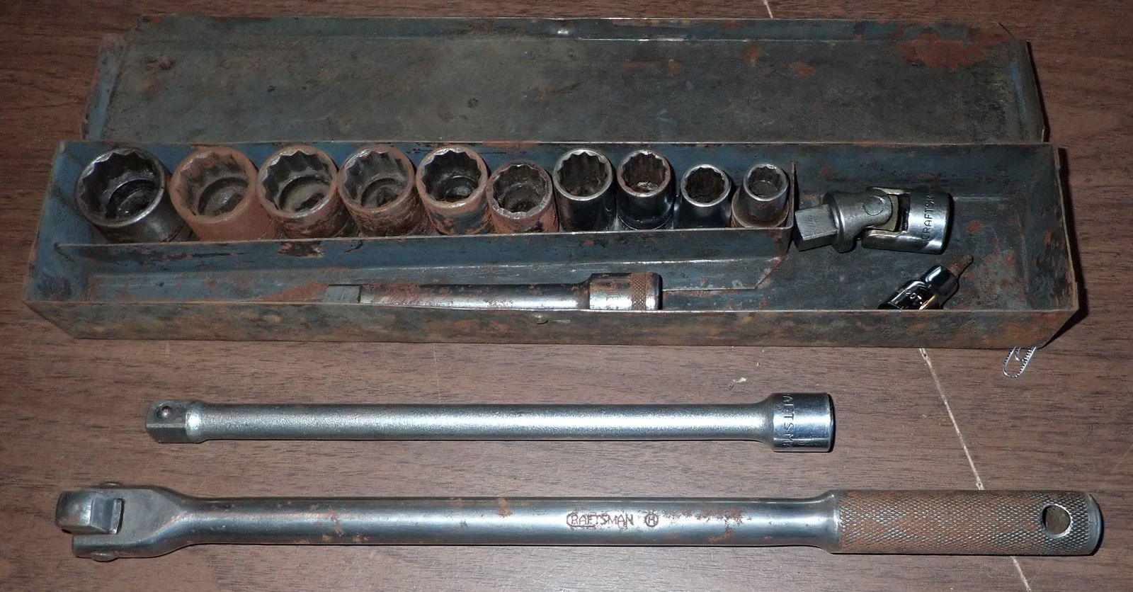 Craftsman 1/2" Drive Breaker Bar, Extensions & Sockets (1 of 1)