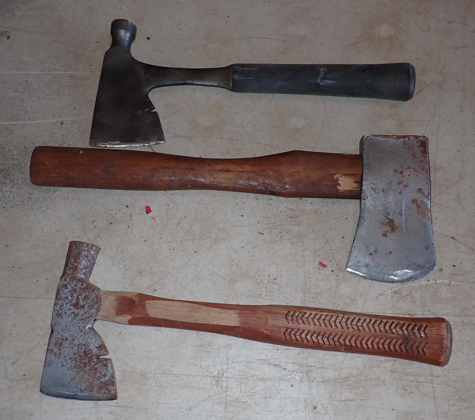 (3) Keen Kutter Great Neck Axes (1 of 3)