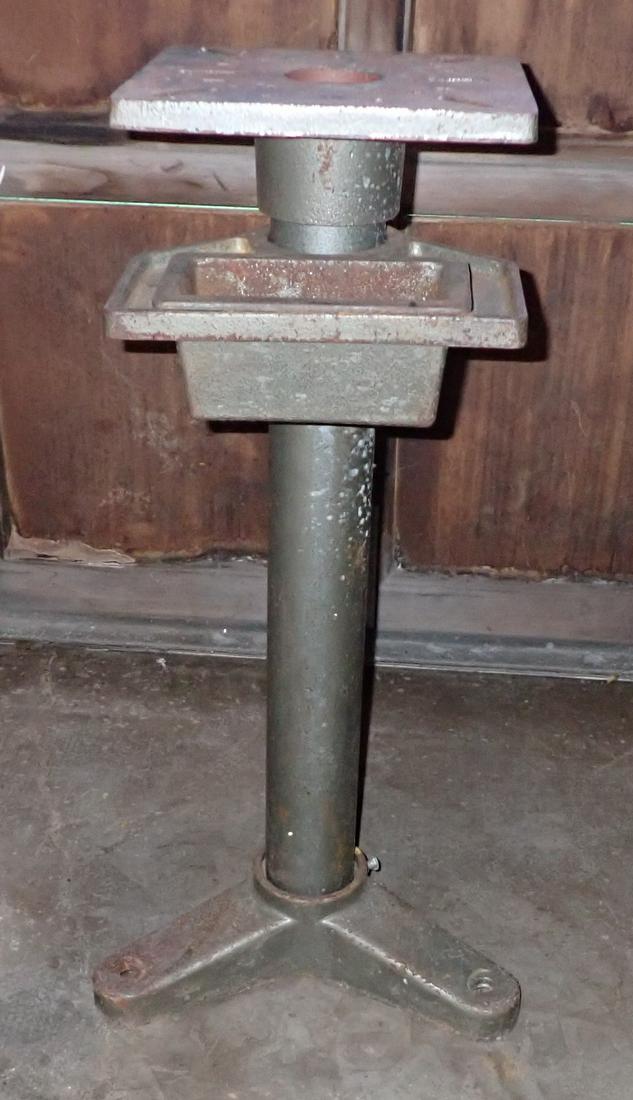 Cast Iron Grinder Stand (1 of 3)