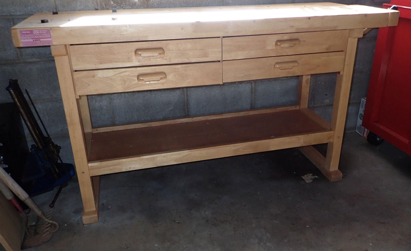 Windsor Design Carpenters Work Bench (1 of 7)