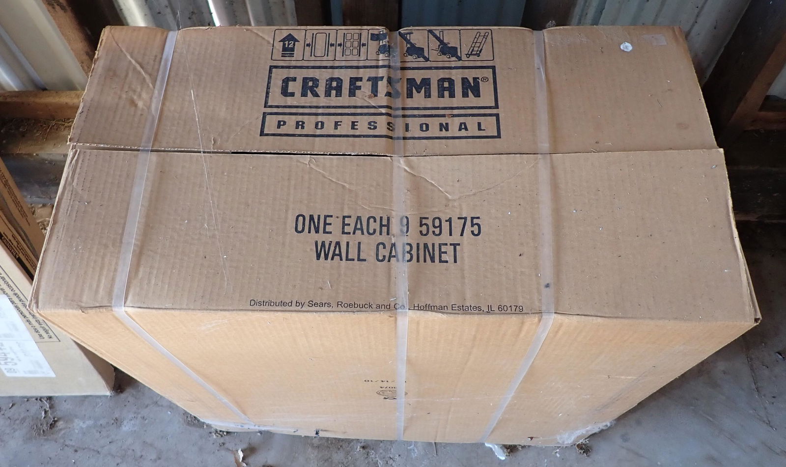 Craftsman Professional Wall Cabinet (1 of 3)