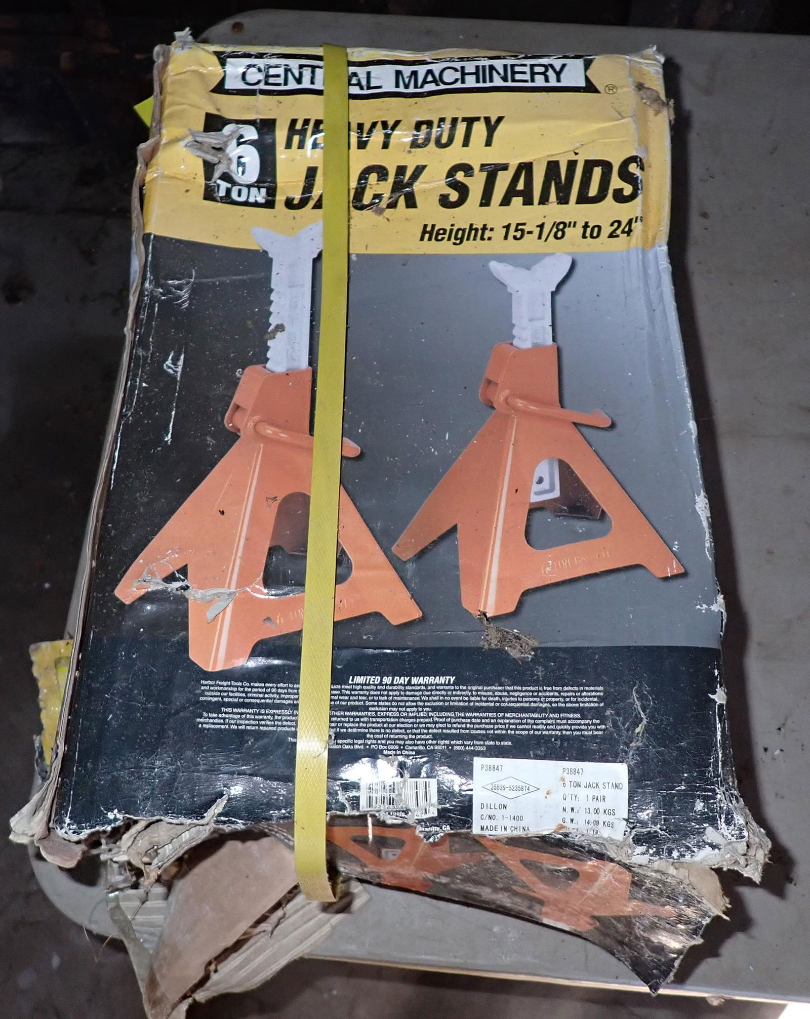 Central Machinery 6 Ton Jack Stand (1 of 2)