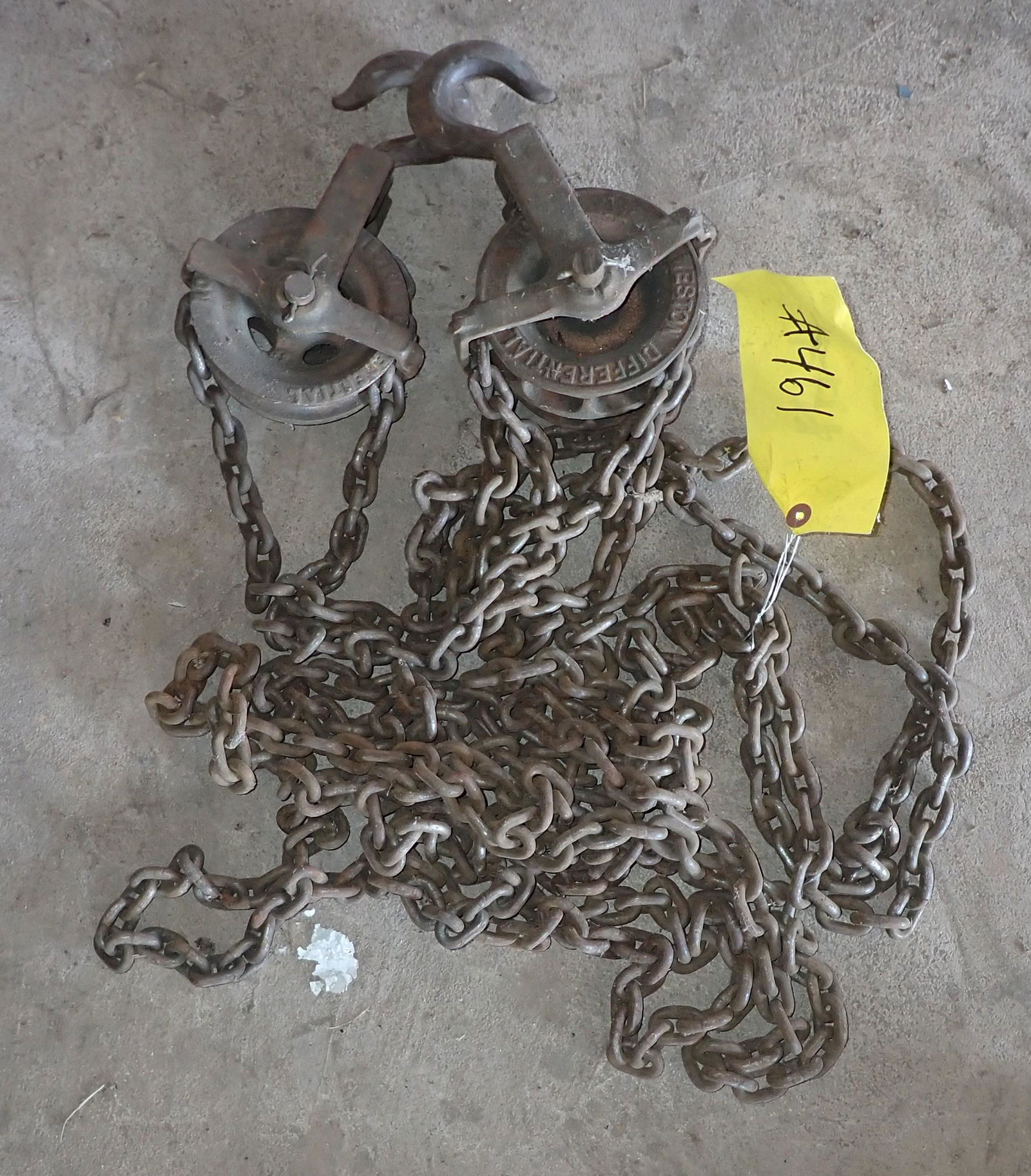 Weston Chain Hoist (1 of 2)