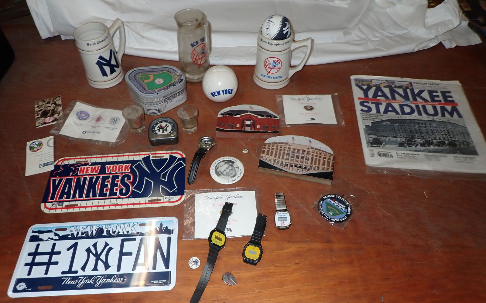 Yankees Baseball License Plates Mugs & Misc (1 of 6)