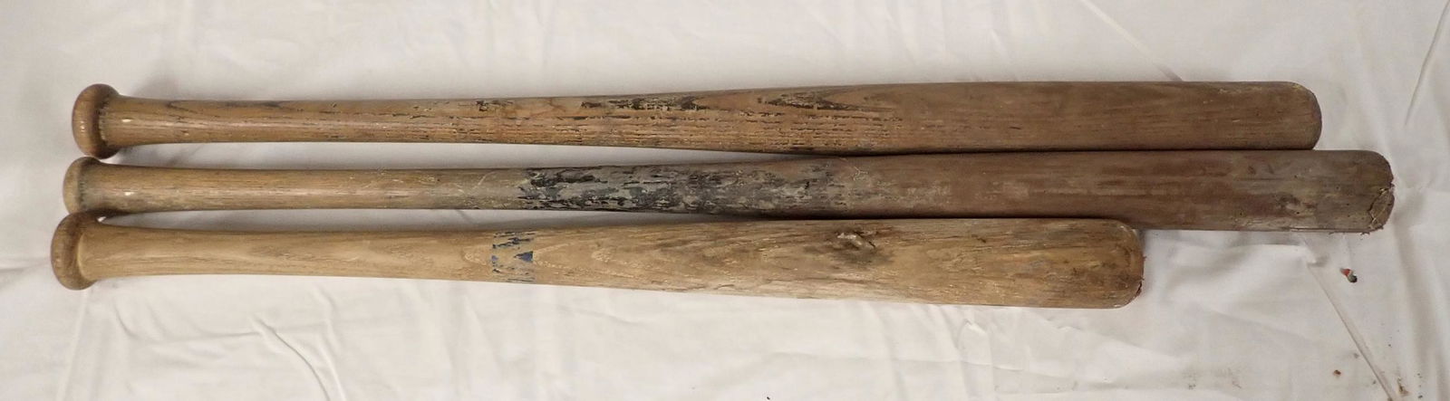 Antique / Vintage Wooden Baseball Bats (1 of 5)