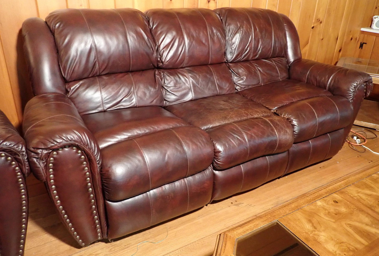 Sofa (1 of 2)