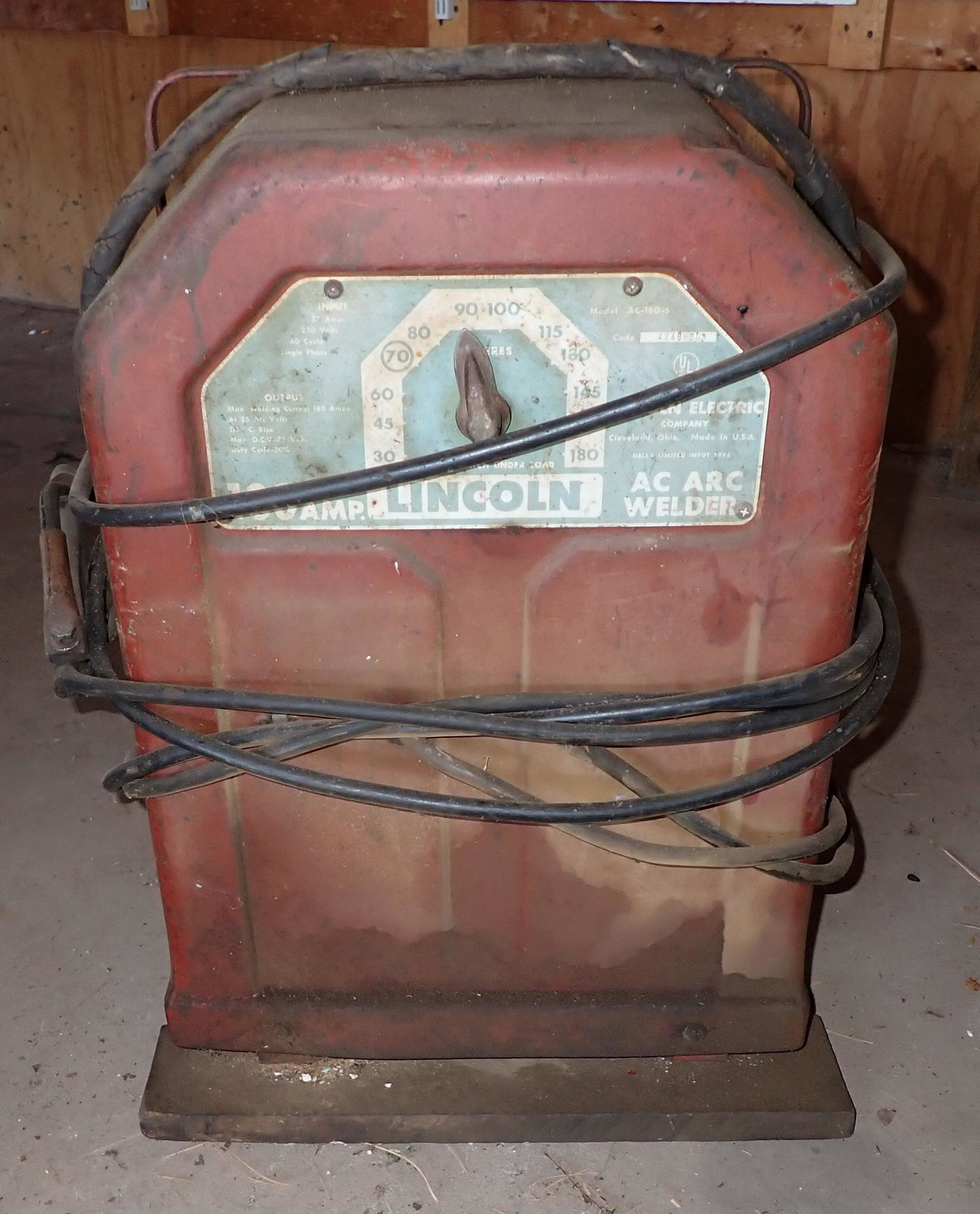 Lincoln 180 Amp Arc Welder (1 of 5)