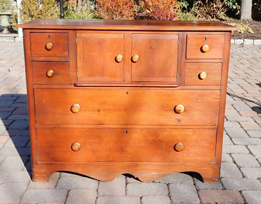 Pine Cottage Bonnet Chest Chest (1 of 7)