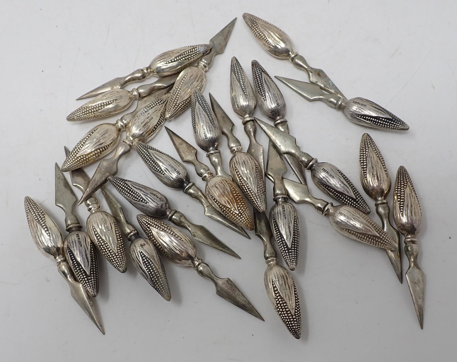Sterling Silver Corn on The Cob Holders (1 of 3)
