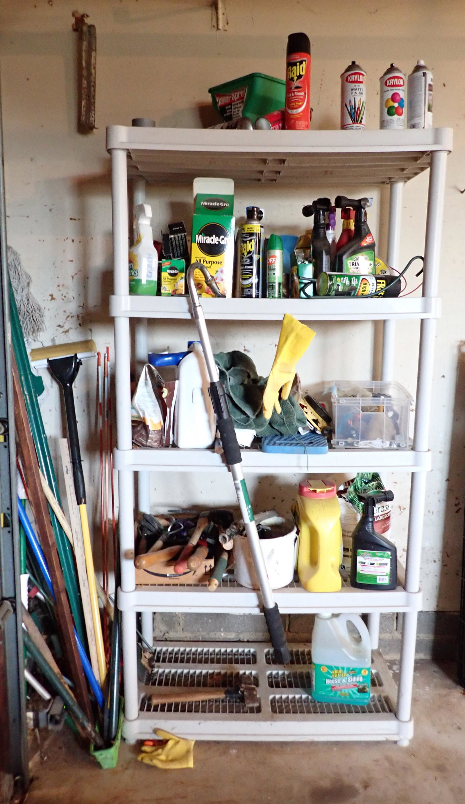 Plastic Shelf Garden Tools & Misc (1 of 4)