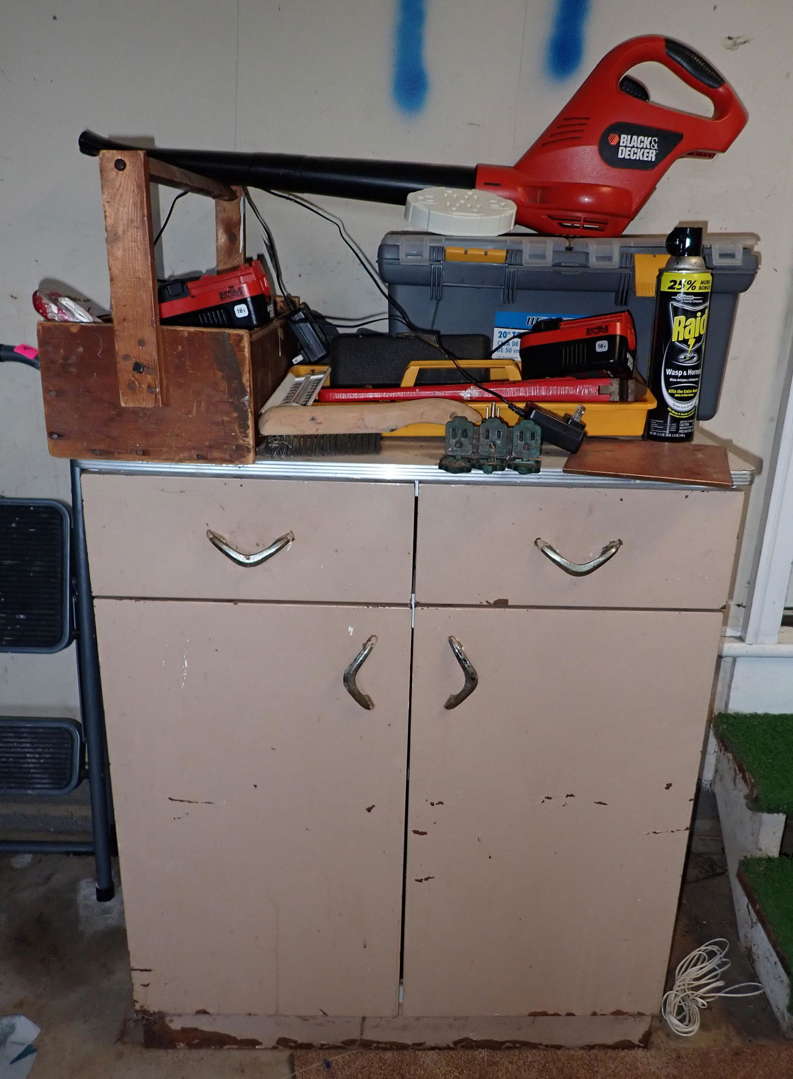 Metal Cabinet Tools & Misc (1 of 5)