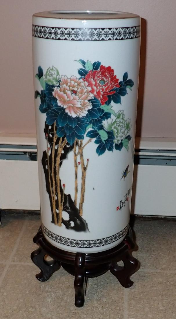 Oriental Umbrella Stand (1 of 2)