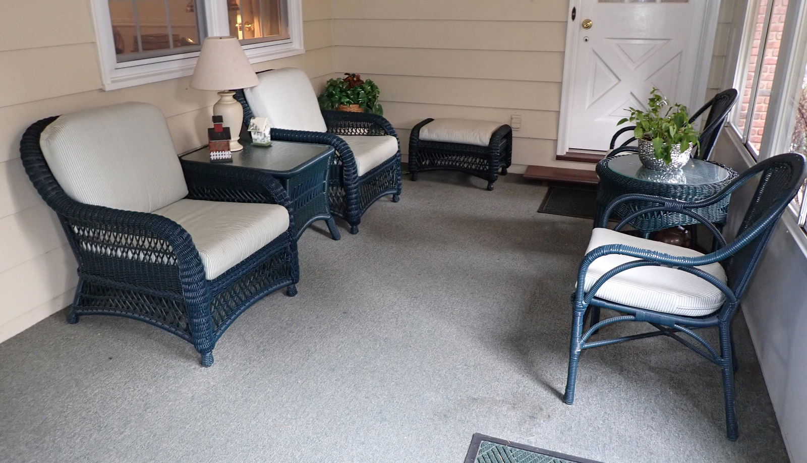 Plastic Wicker Style Patio Set (1 of 5)