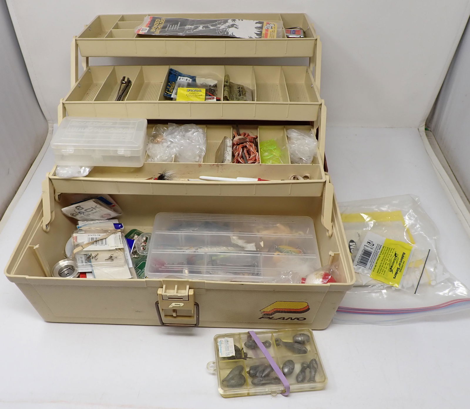 Tackle Box Jitterbug Heddon Tiny Runt Lures (1 of 2)