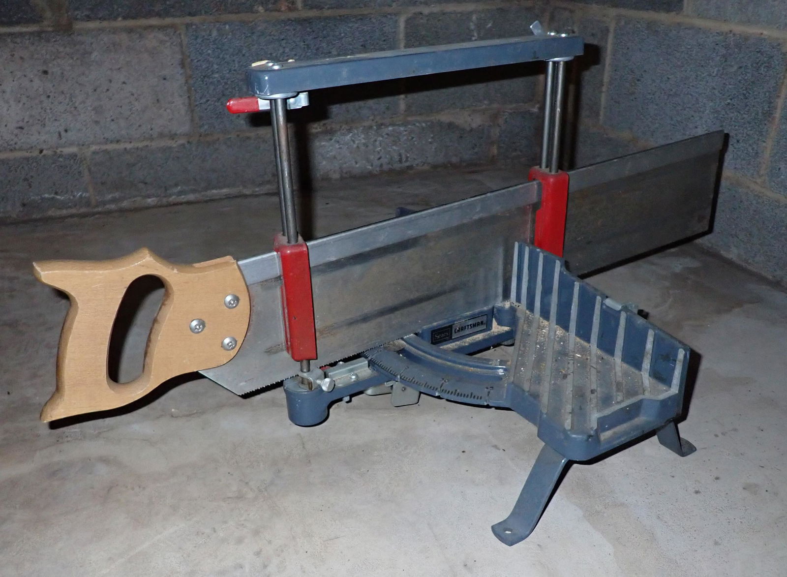 Craftsman Miter Box (1 of 2)