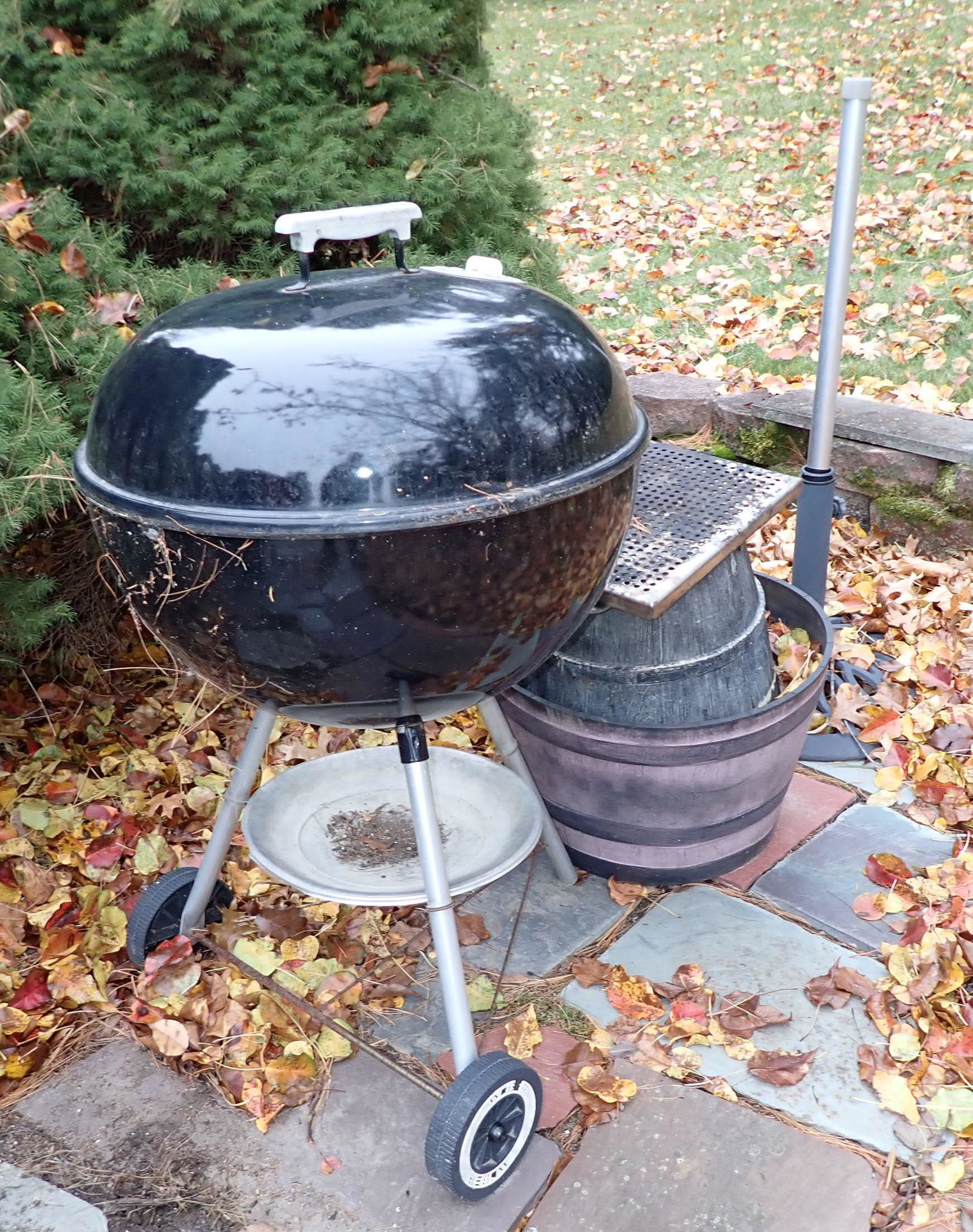 Charcoal Grill Umbrella Stand & Planters (1 of 4)