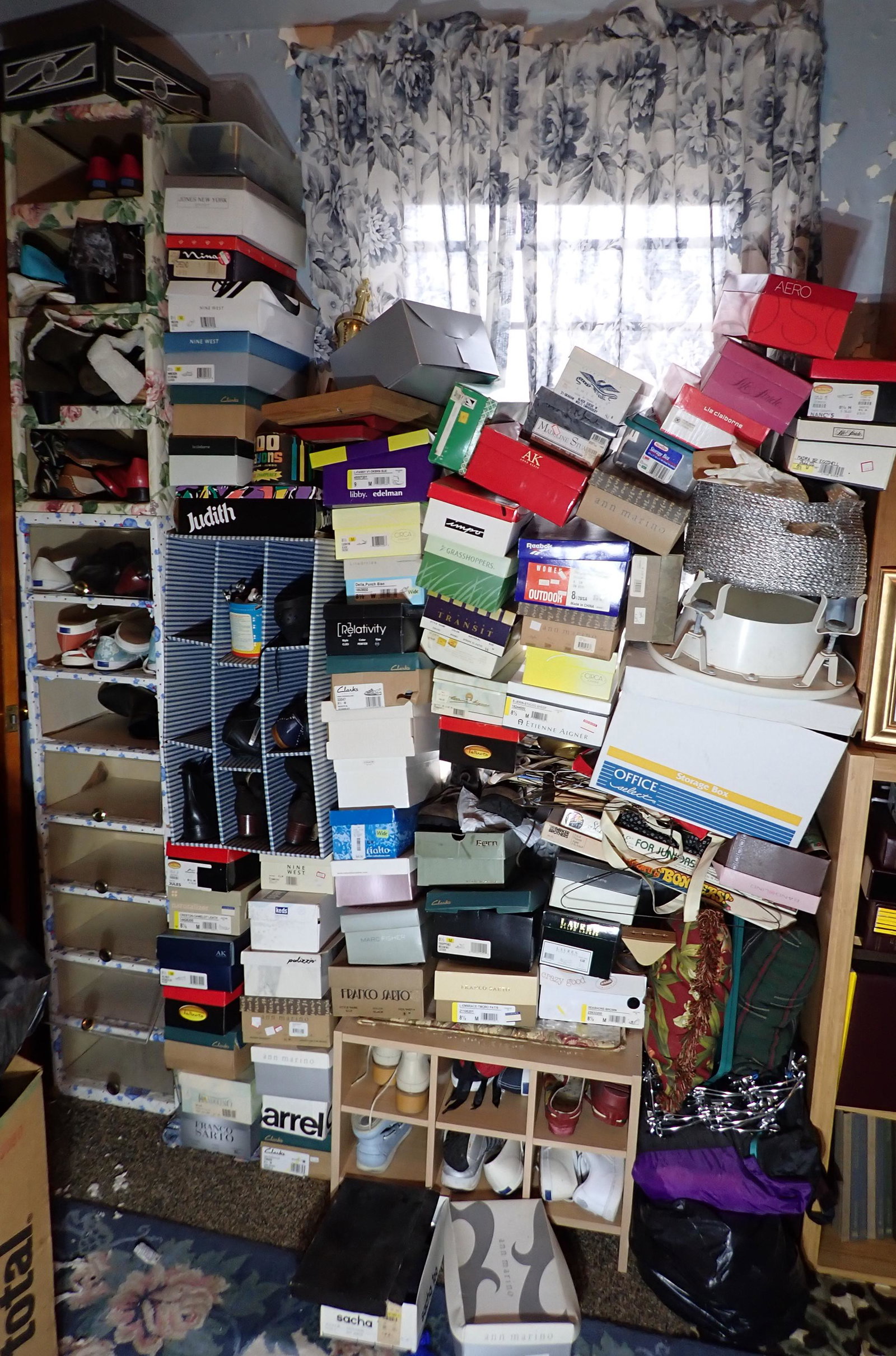 Huge Pile of Shoes & Organizers: Must take all & NO SHIPPING !