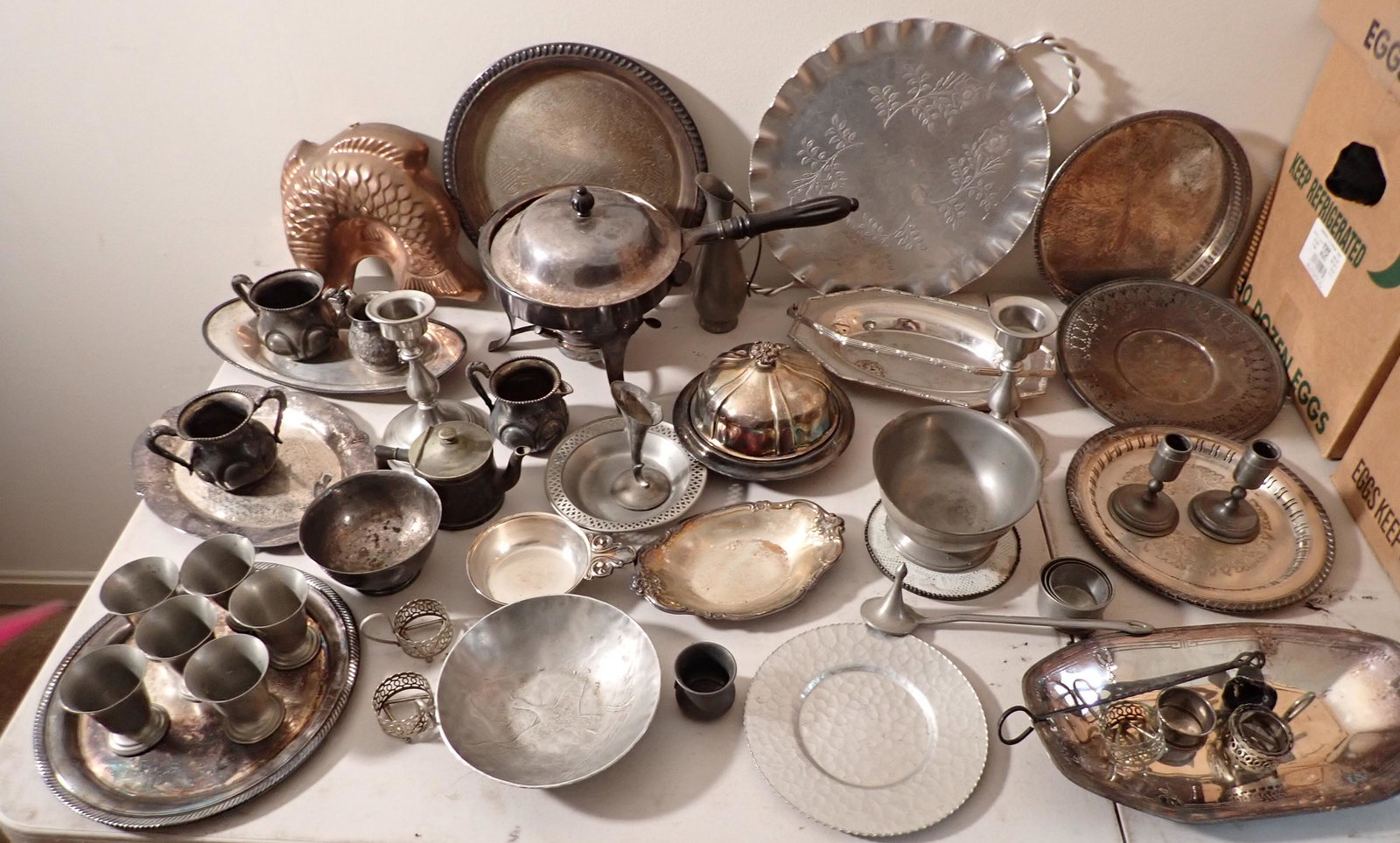 Large Lot of Silverplate Hammered Aluminum & Pewter (1 of 10)