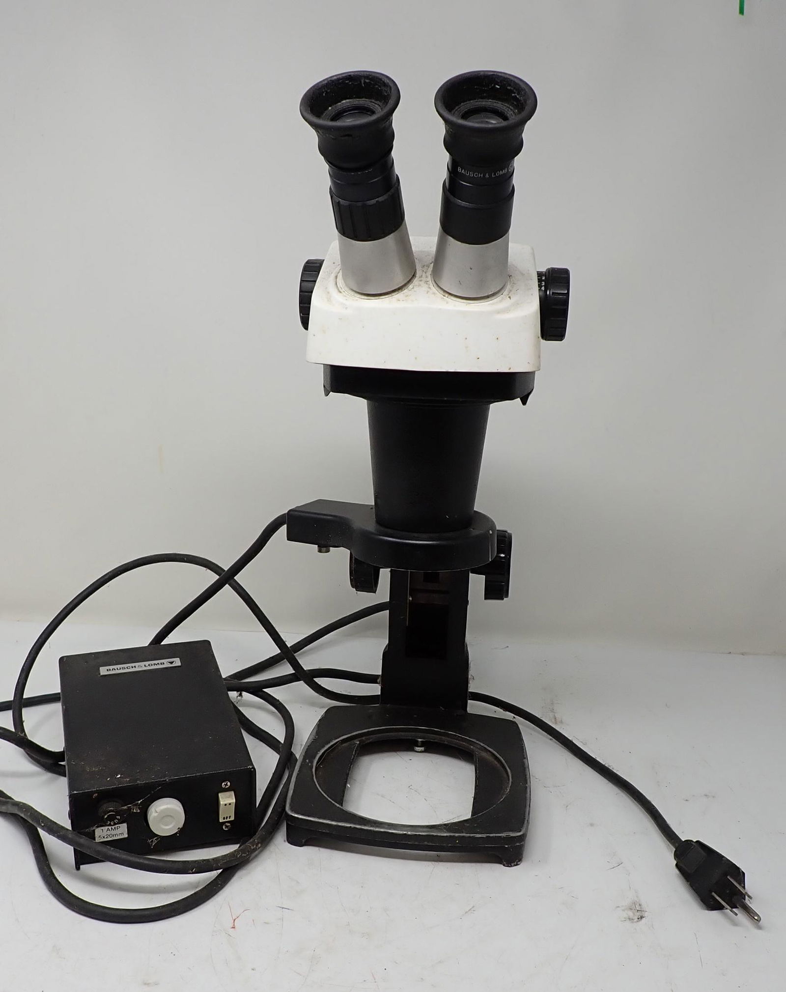 Bausch & Lomb StereoZoom 6 Microscope (1 of 5)