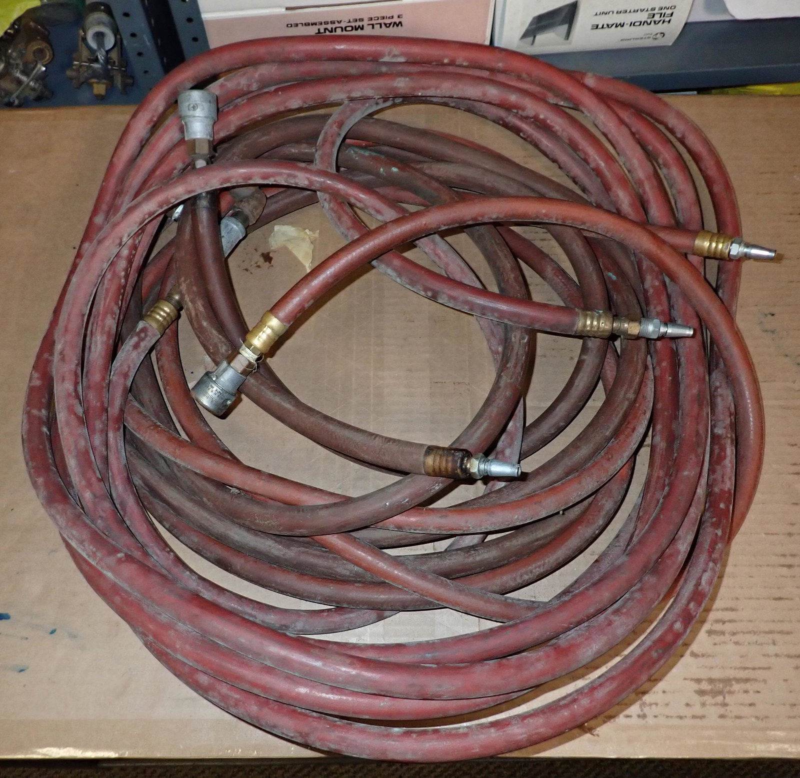 Air Hoses w Schrader Fittings (1 of 4)