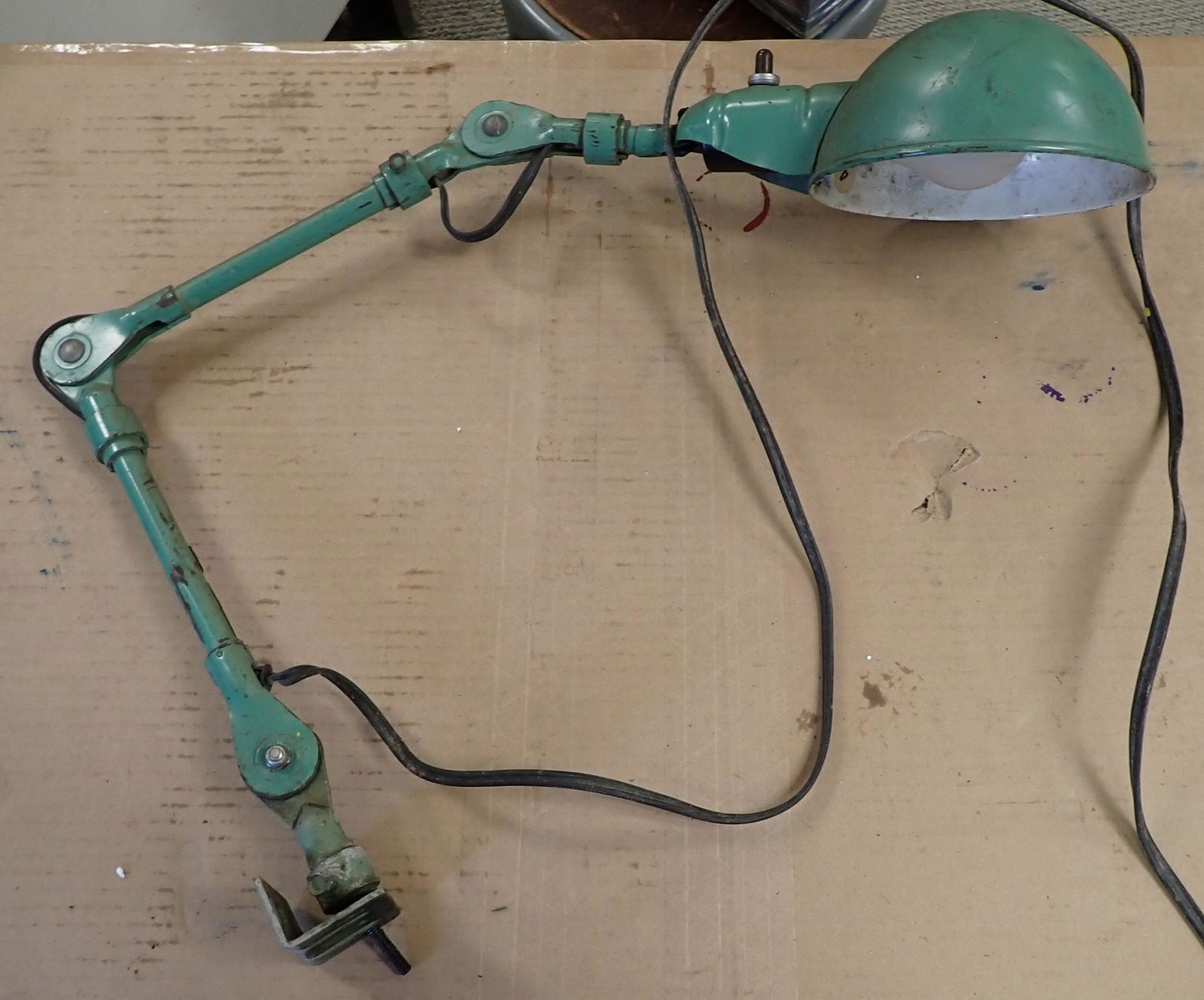 Vintage Adjustable Industrial Light (1 of 3)