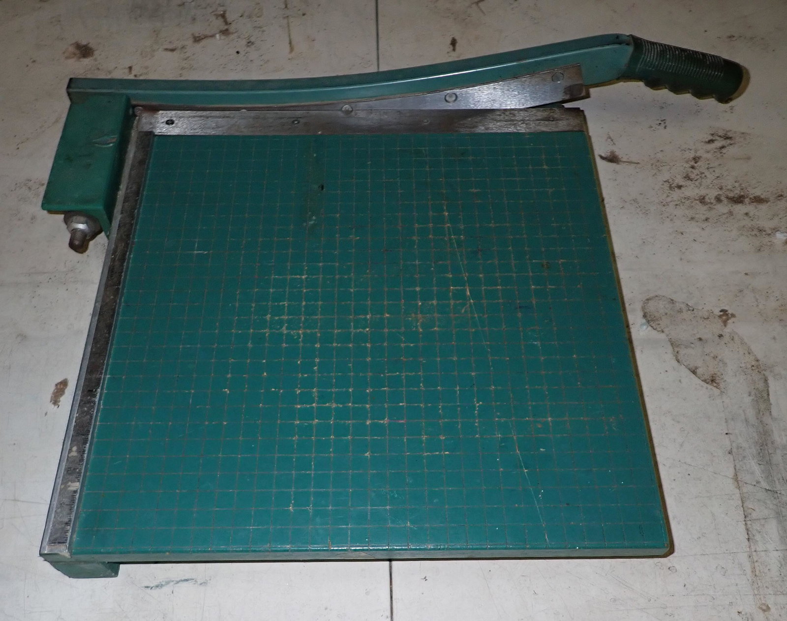 Premier Paper Cutter: NO SHIPPING