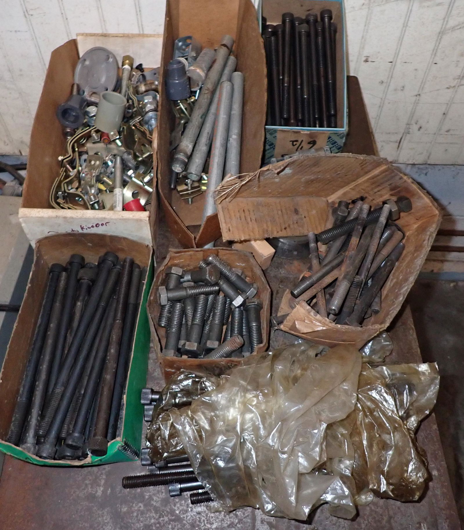 Allen Cap Screws and Misc Hardware (1 of 4)