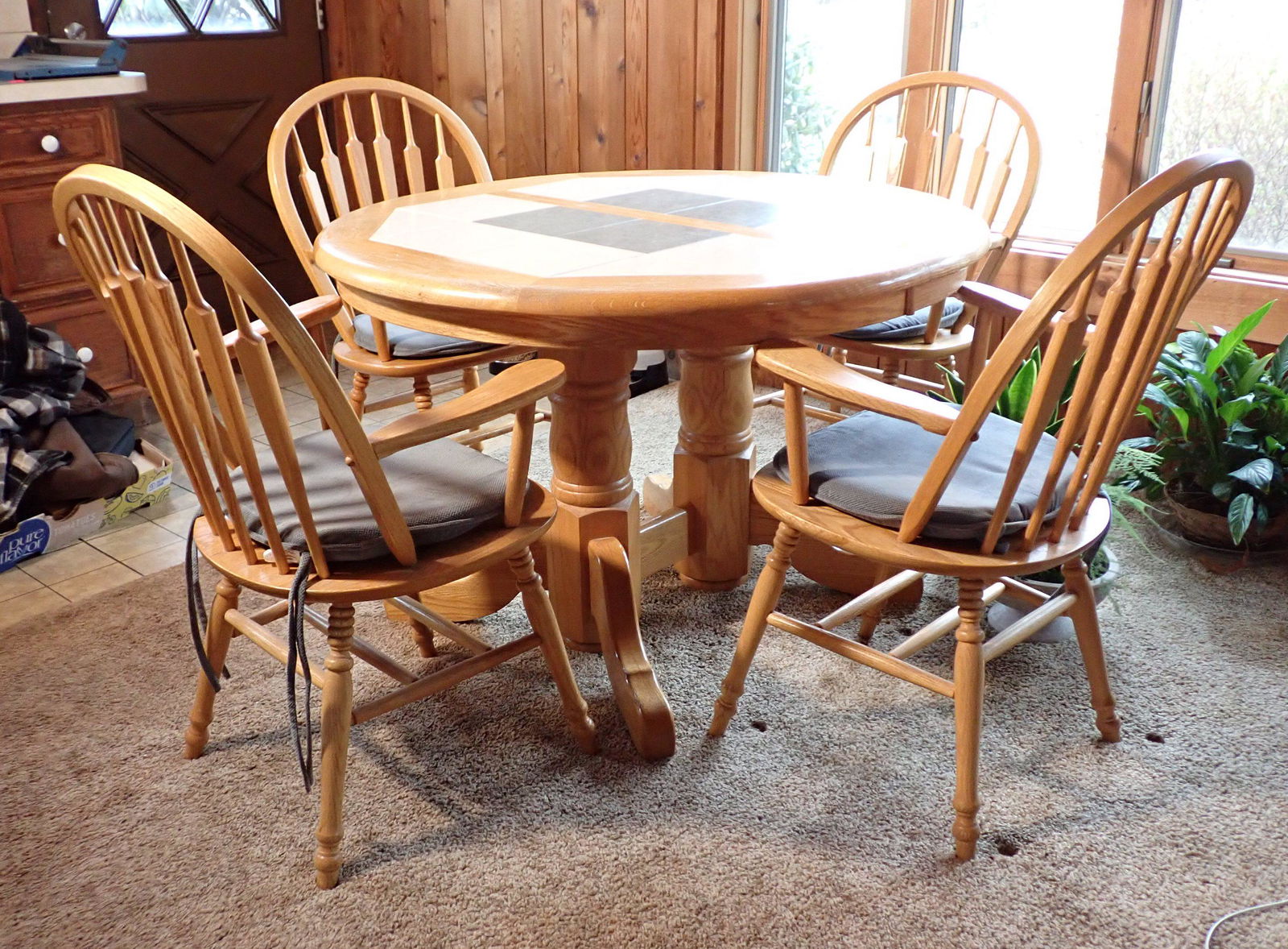 Kitchen Table & 4 Chairs (1 of 6)