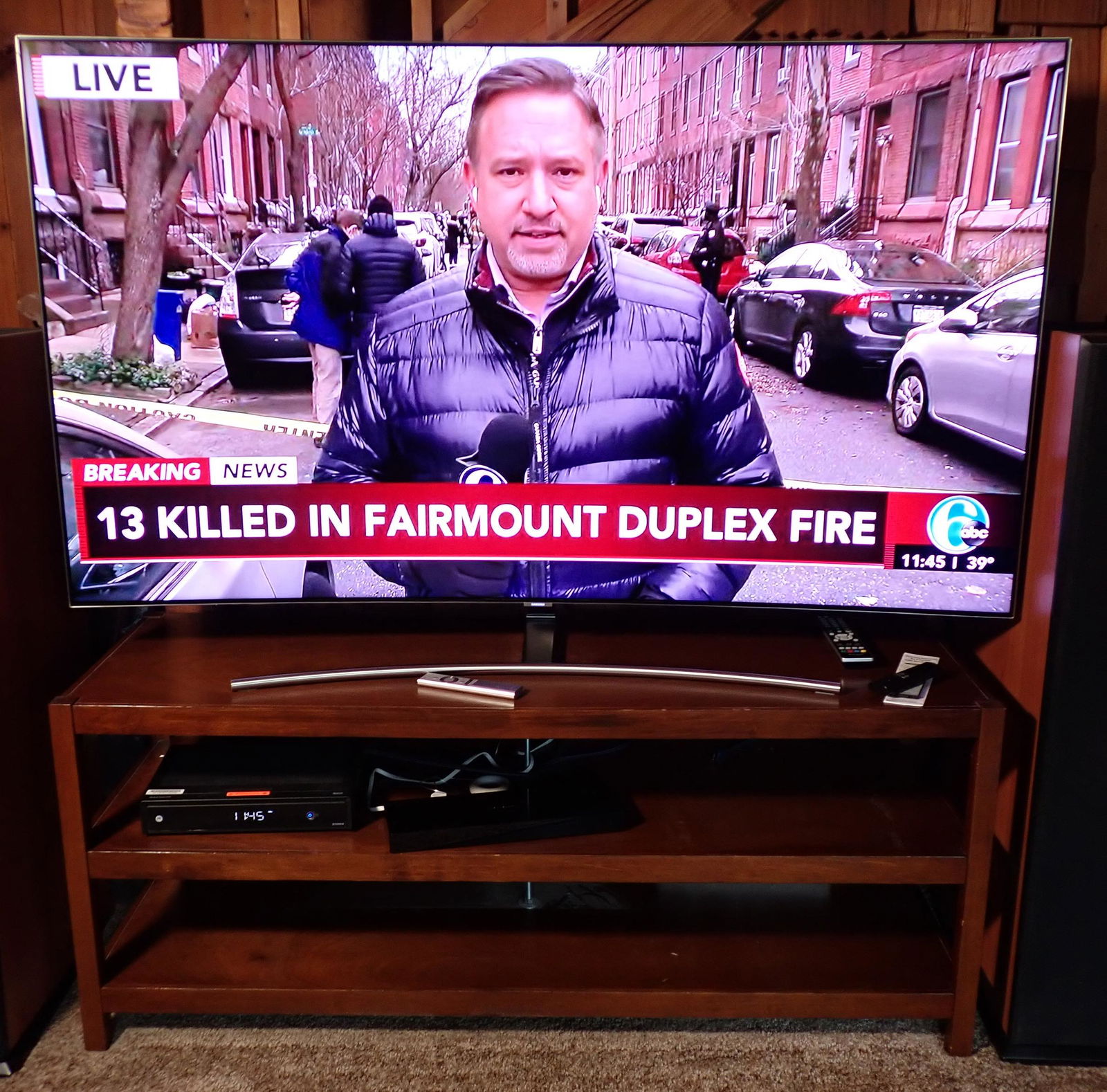 Samsung Smart TV (1 of 5)