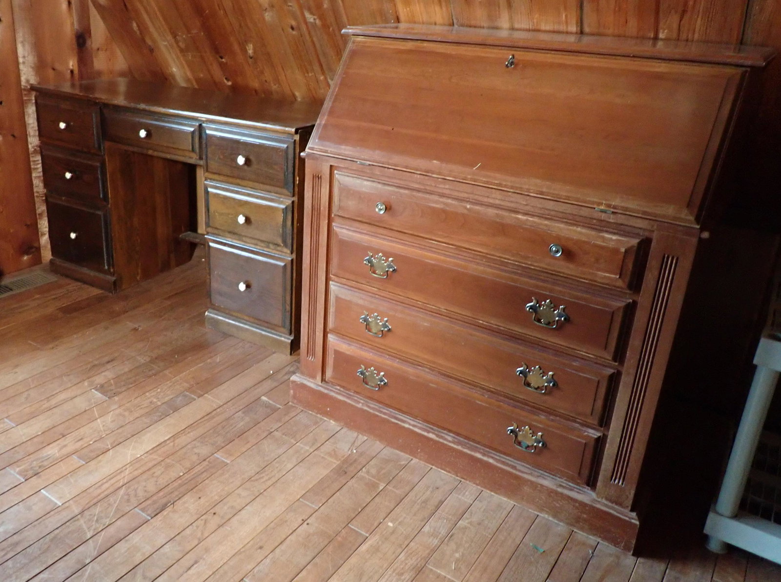 Slant Front and Knee Hole Desks: Bring help to carry down steps. NO SHIPPING
