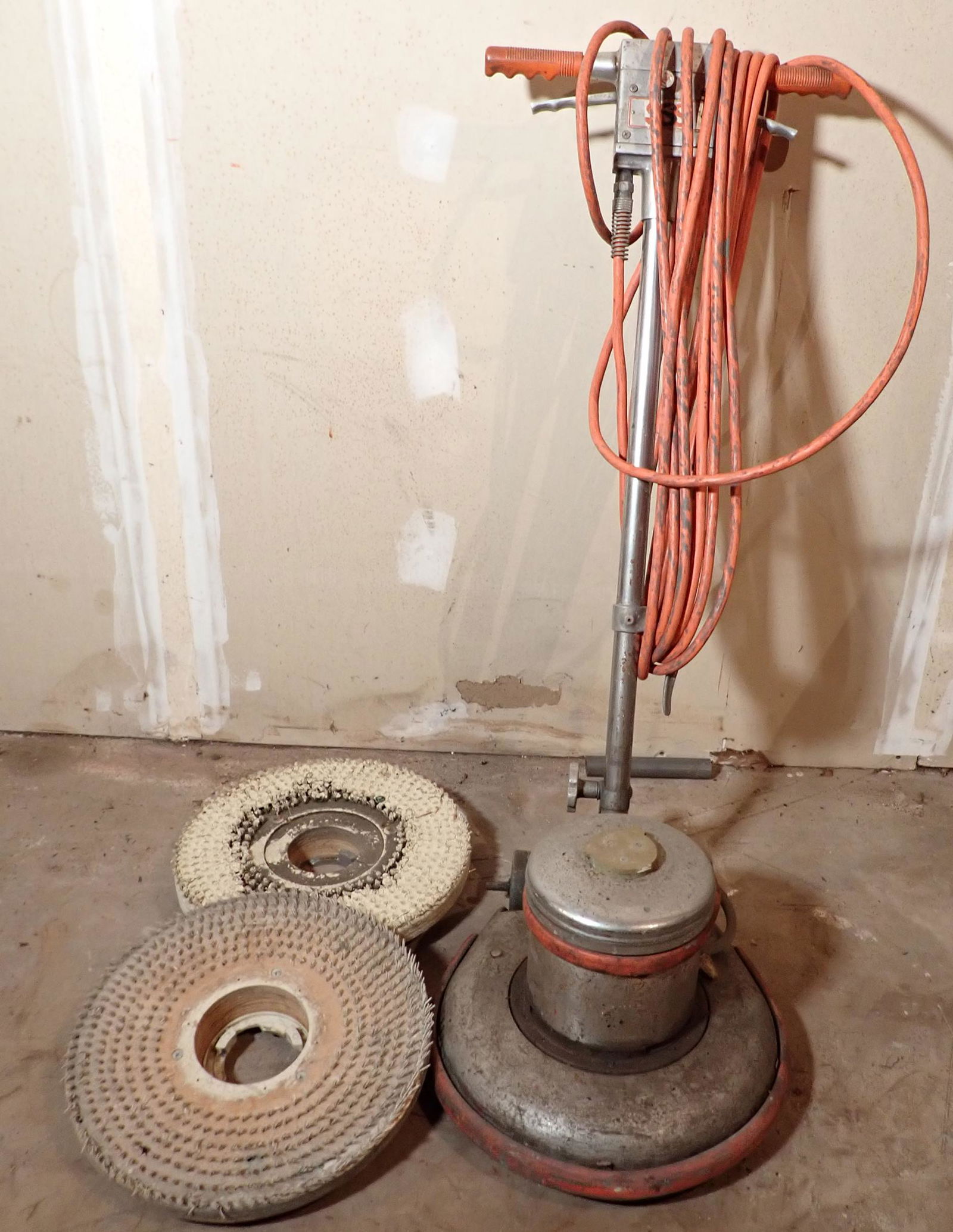 SSS Floor Cleaner (1 of 3)