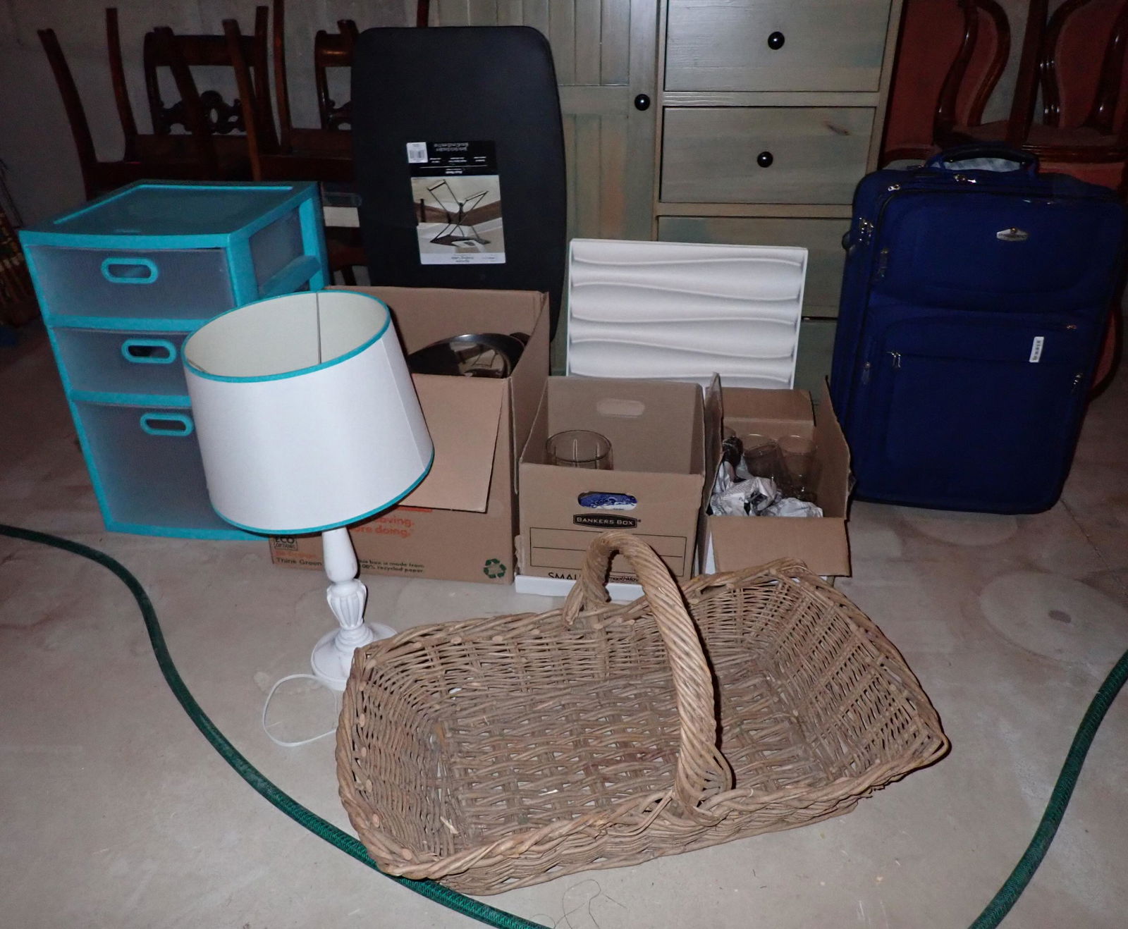 Pots Pans Folding Table Suitcase & Baskets (1 of 6)
