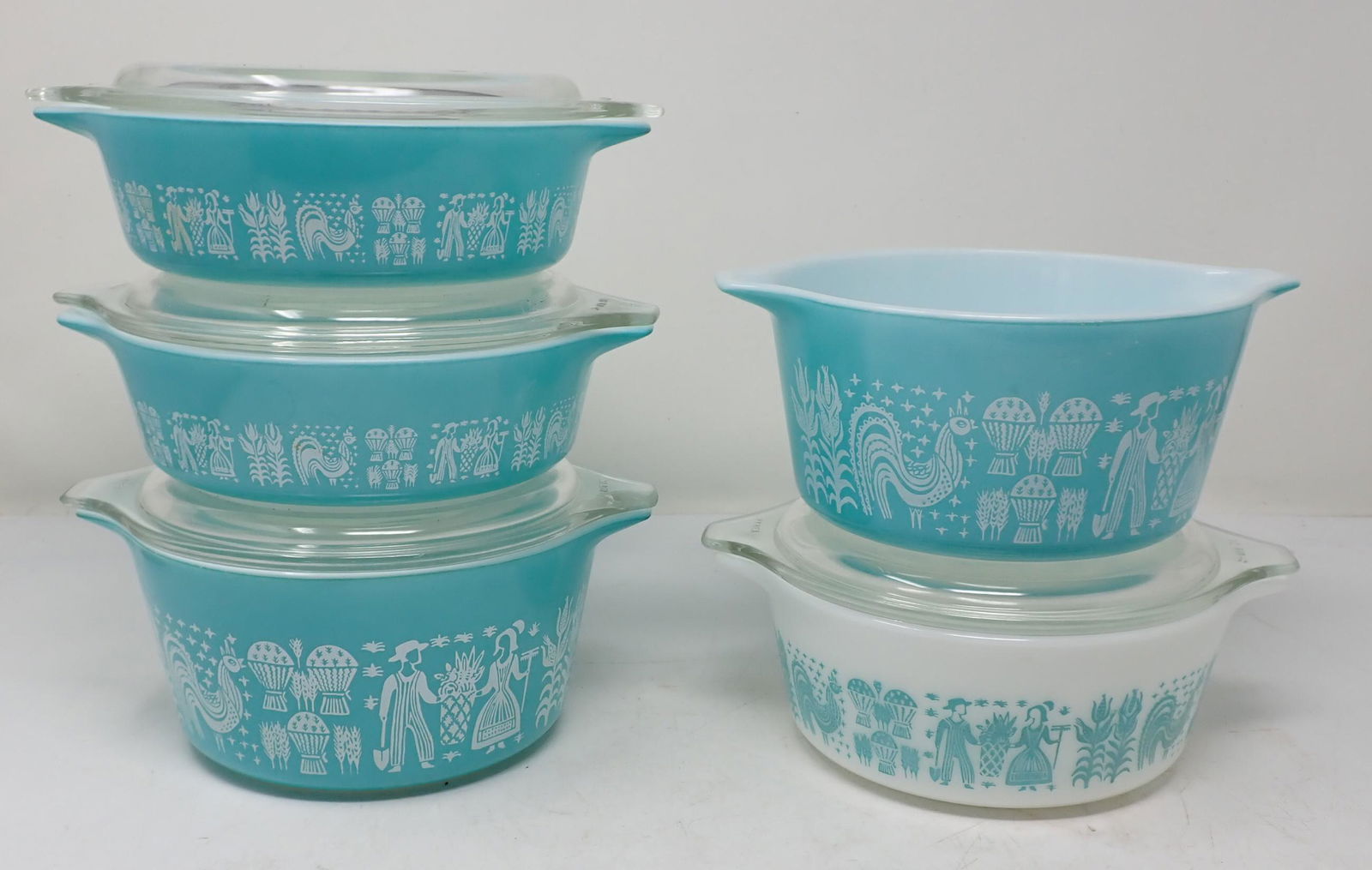 Pyrex Amish Butterprint Casseroles: Getting all pictured