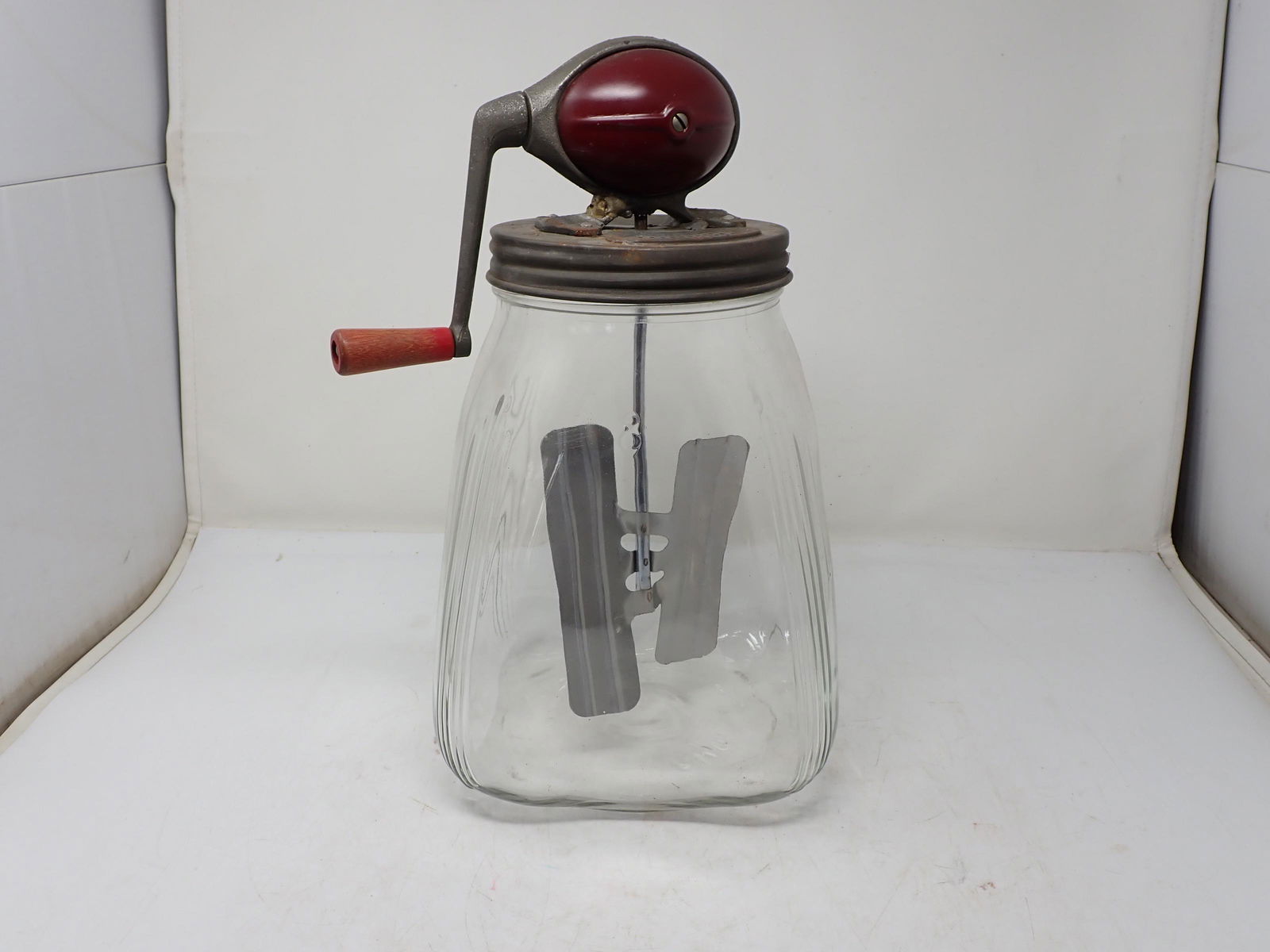 Dazey No. 8 Butter Churn (1 of 3)