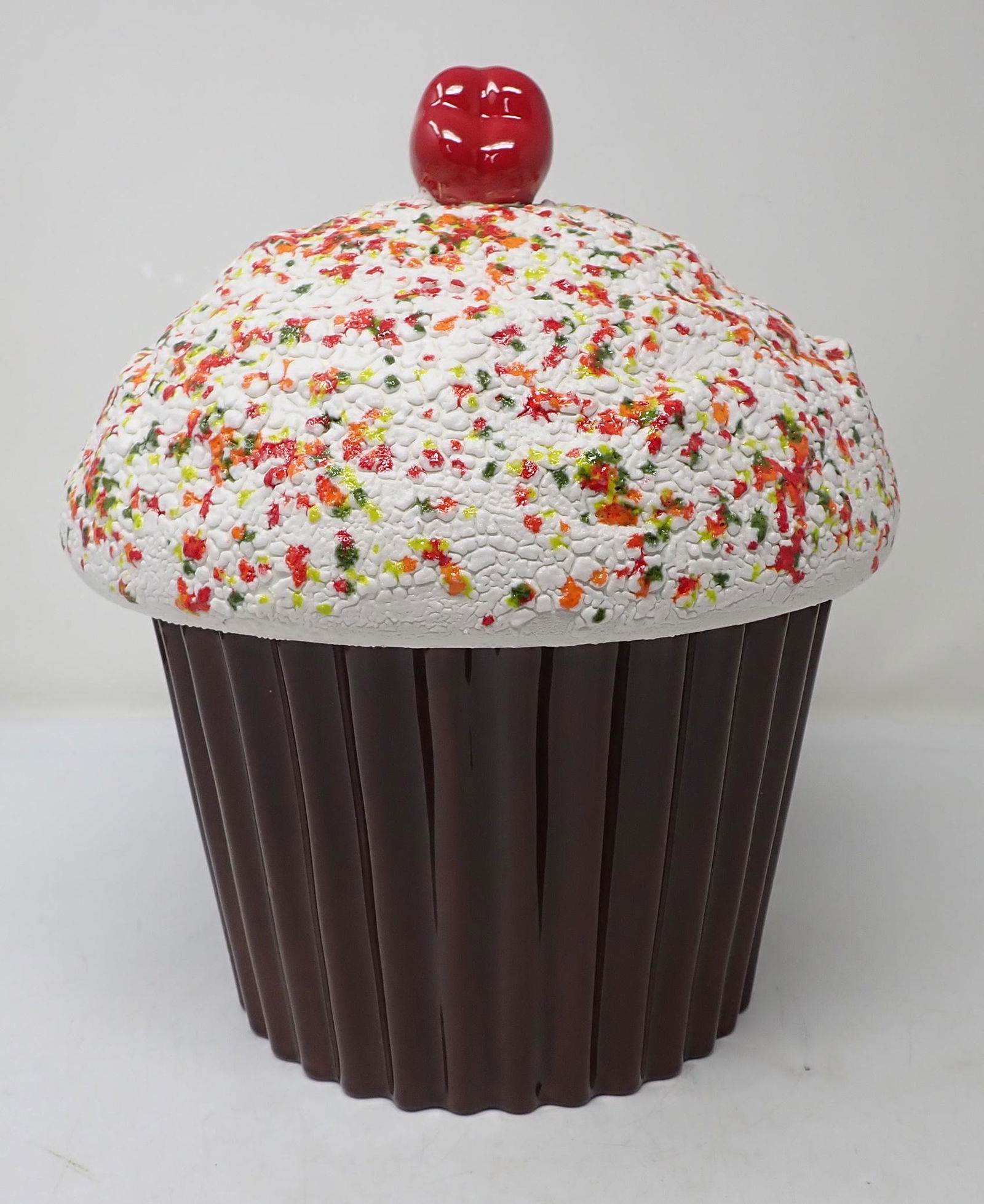 Ceramic Cupcake Cookie Jar: Apprx 9" in diameter and 12" tall