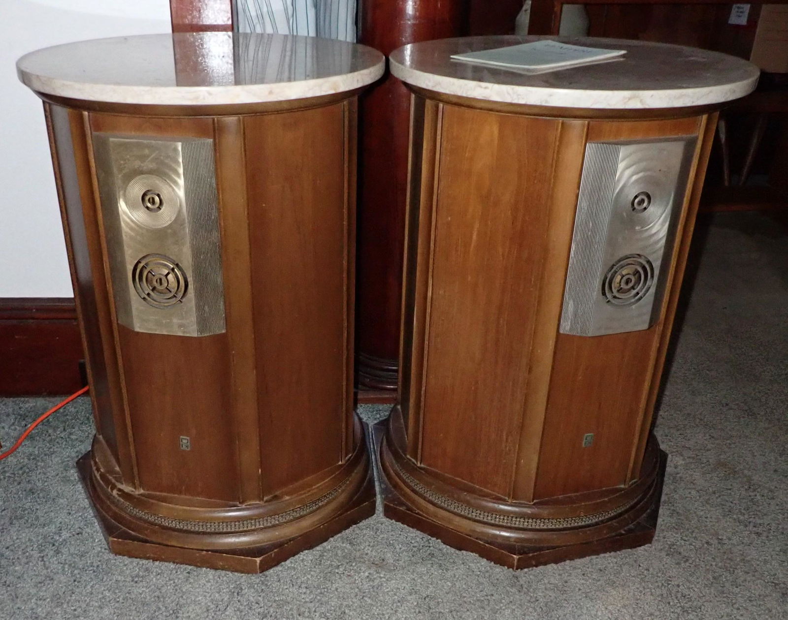 Royal Grenadier Model 9000 Speaker System (1 of 7)