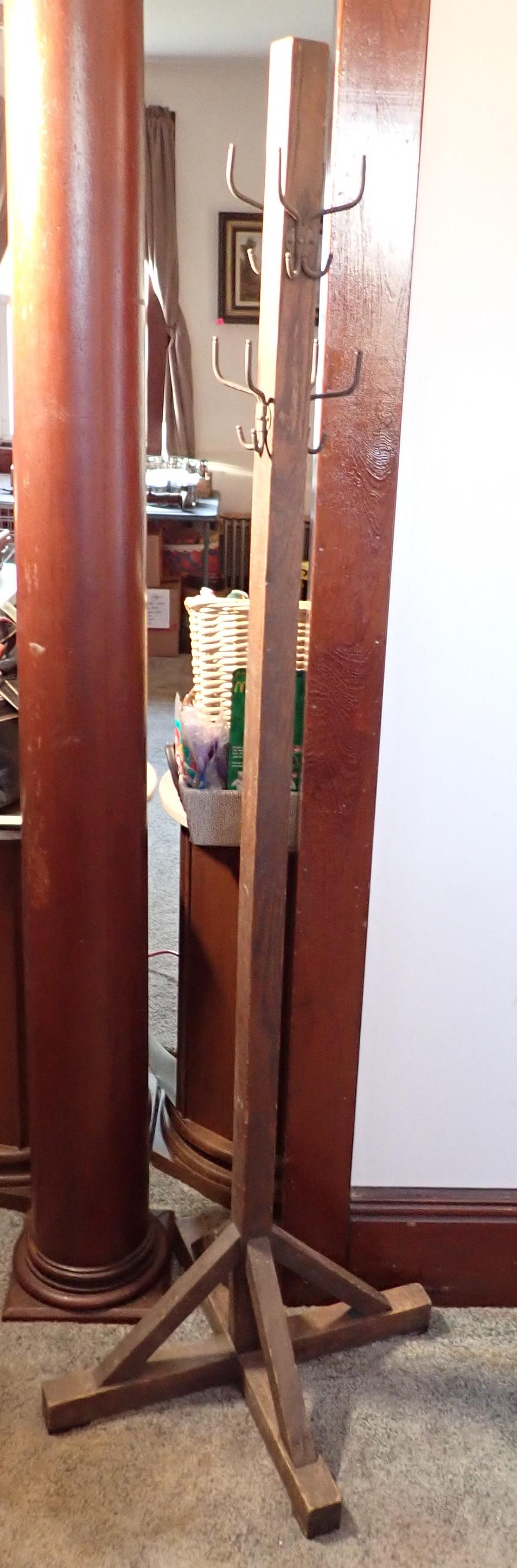 Mission Style Oak Coat Rack (1 of 4)