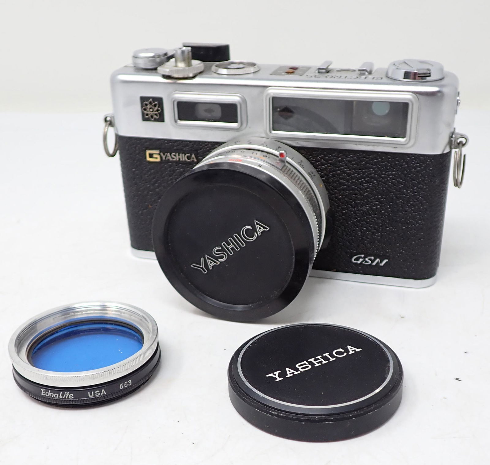 Yashica Electro 35 GSN Camera (1 of 5)