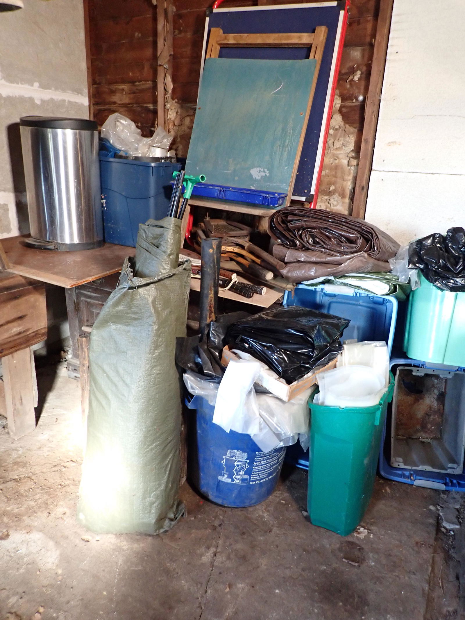 Vintage Wooden Folding Chairs Clocks & Misc (1 of 10)