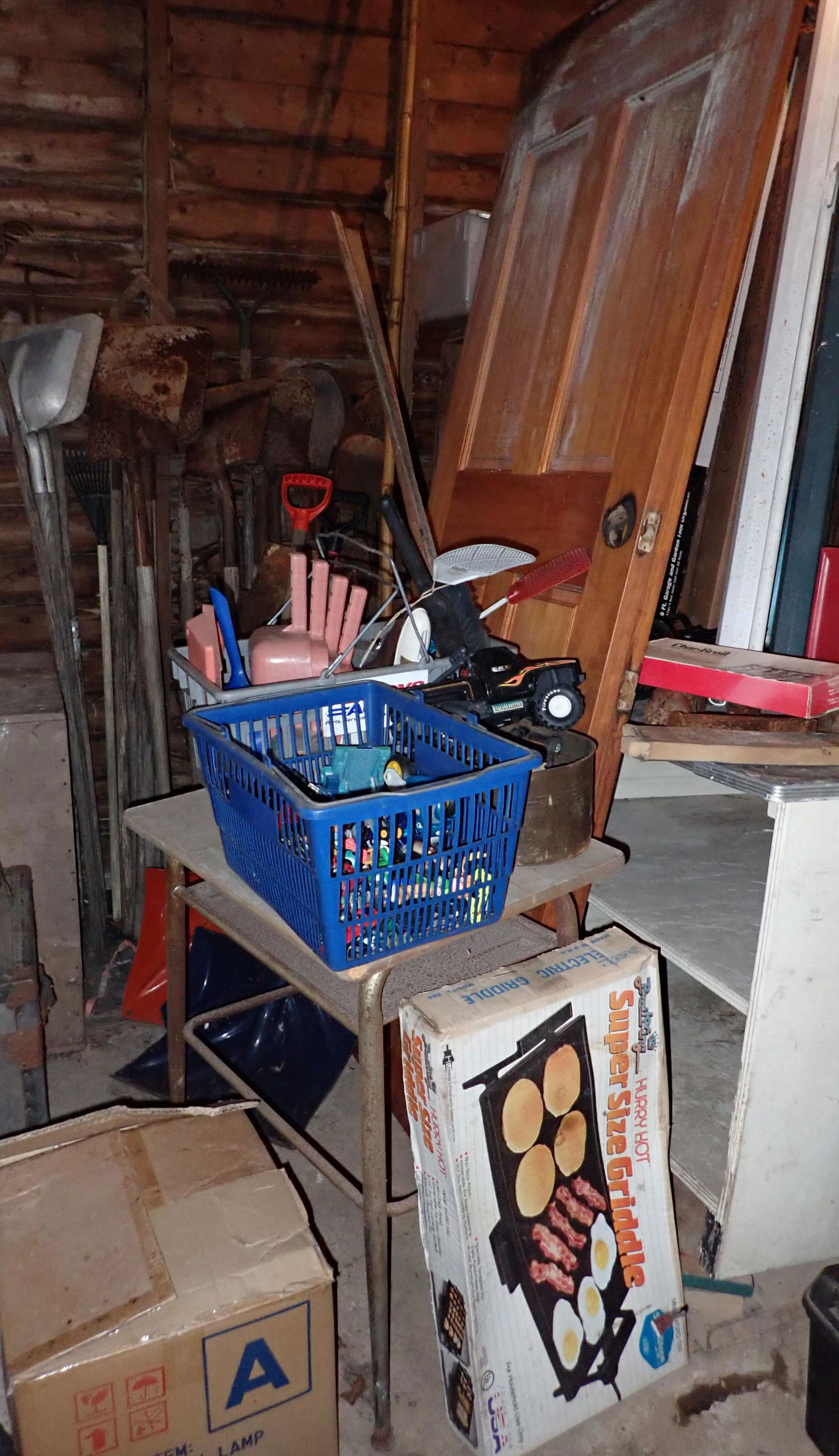 Partial Garage Contents (1 of 9)