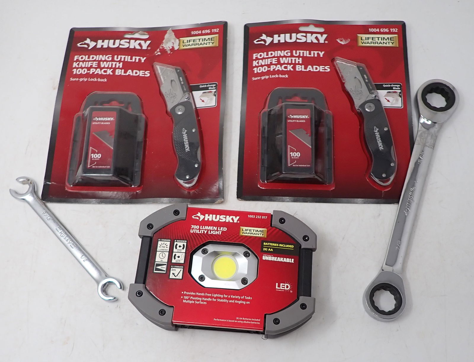 Husky Utility Knives Light Speed & Box Wrenches (1 of 1)