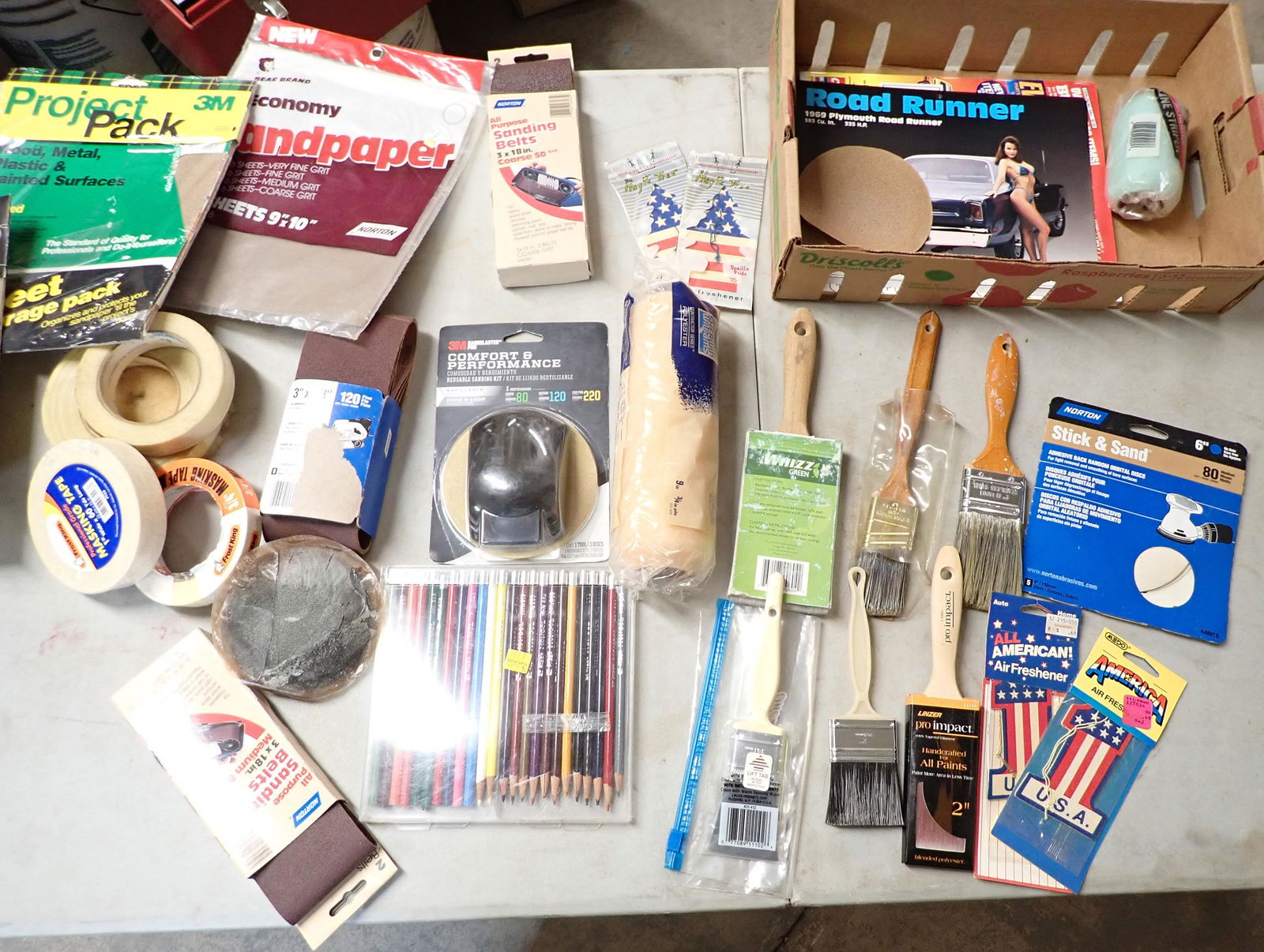 Paint Brushes Sandpaper Misc Tools (1 of 5)