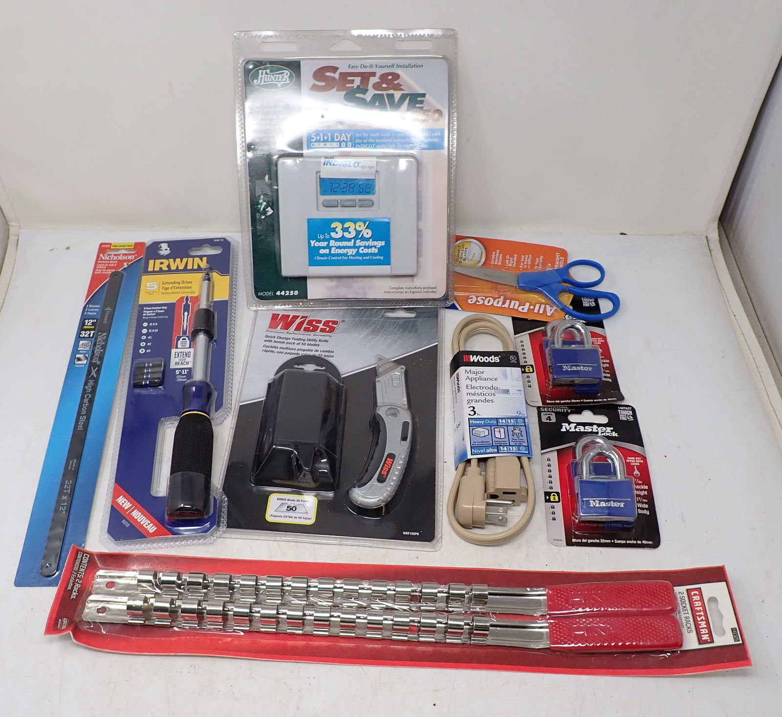 Wiss Utility Knife Master Locks Thermometer (1 of 4)