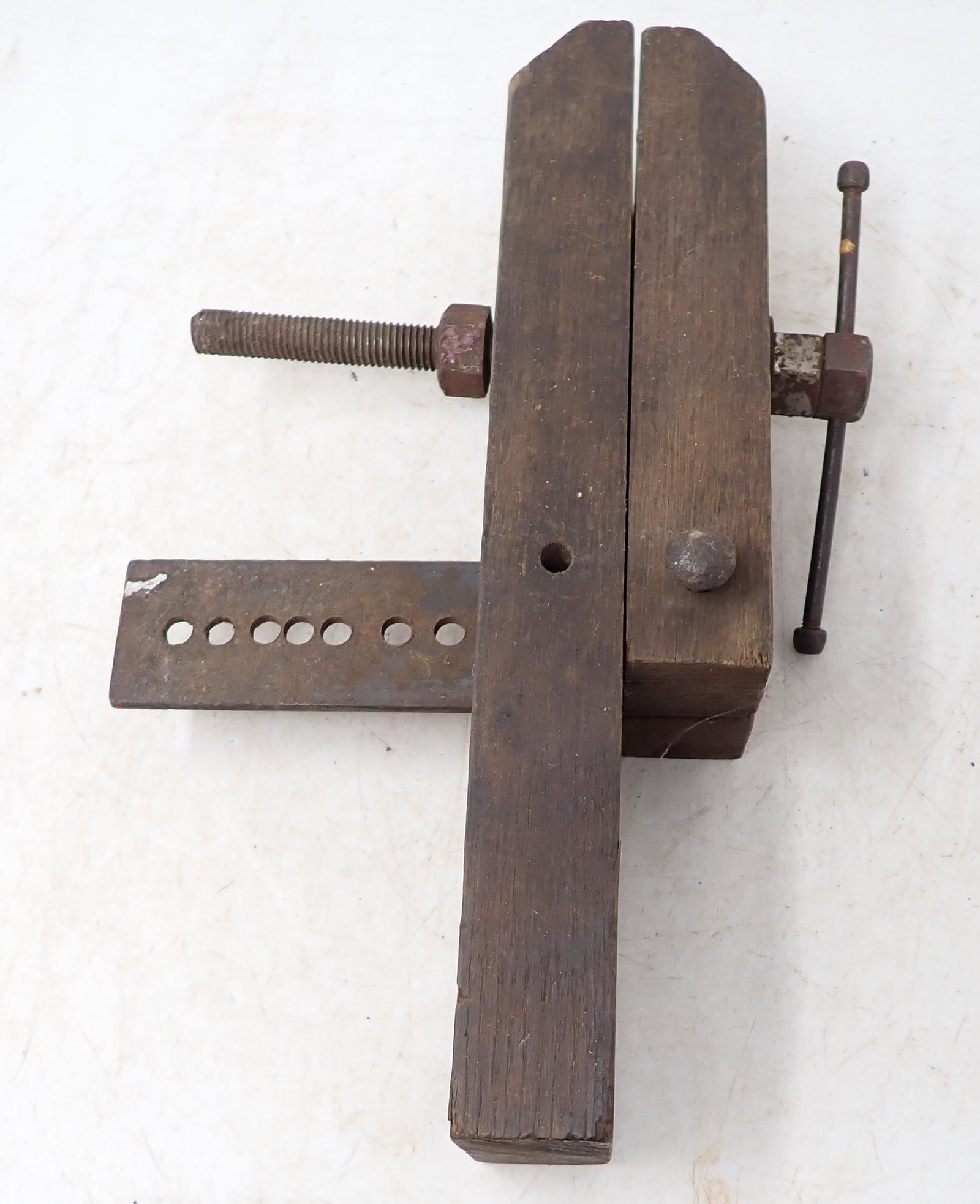 Carpenters Vise (1 of 2)