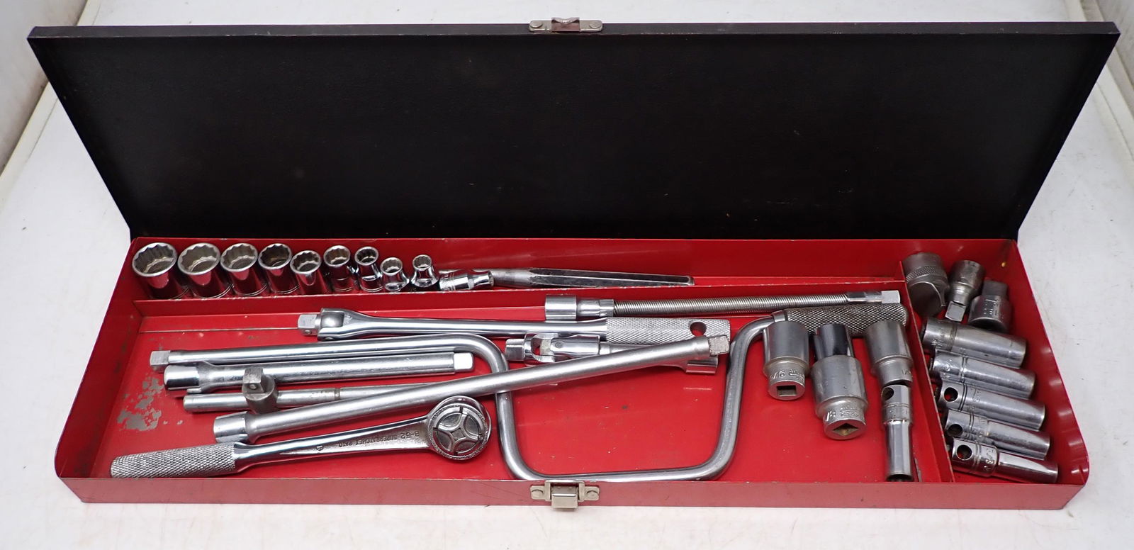 Williams 3/8" Drive Rachet Sockets Extensions (1 of 4)