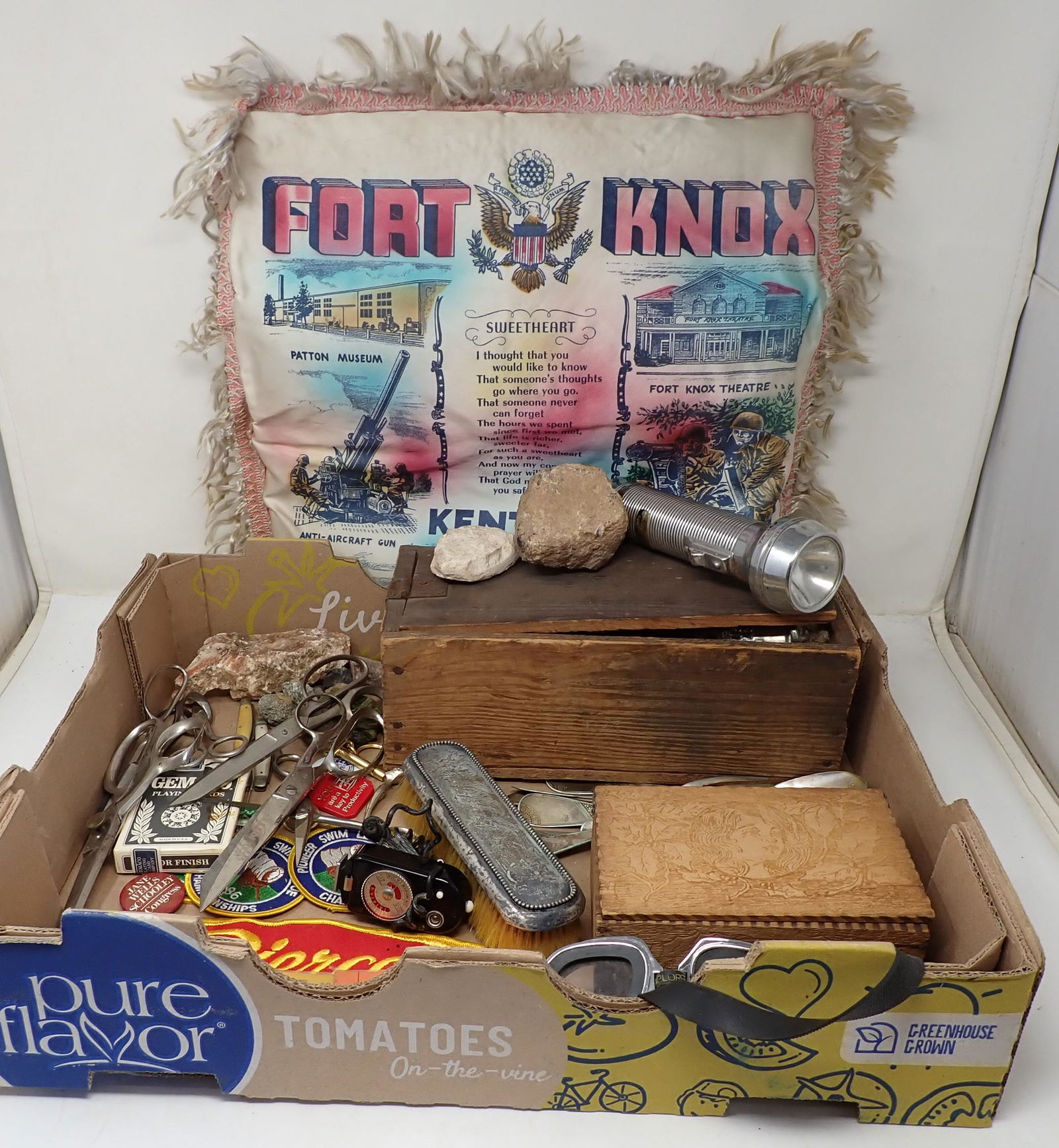 Meat Grinder Rocks / Minerals Scissors Misc Box Lot (1 of 6)